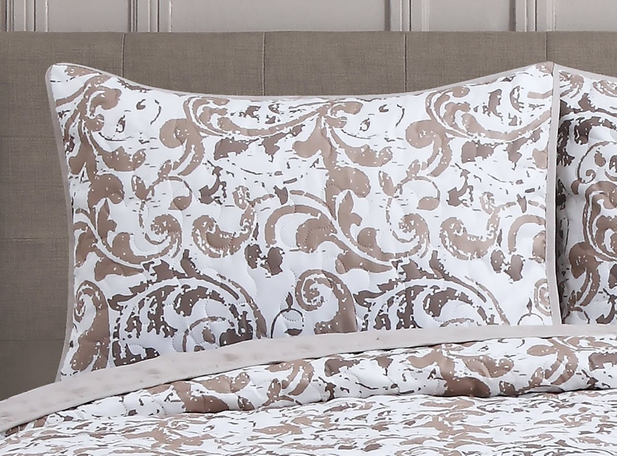 Scroll Reversible 3-piece Quilt Set