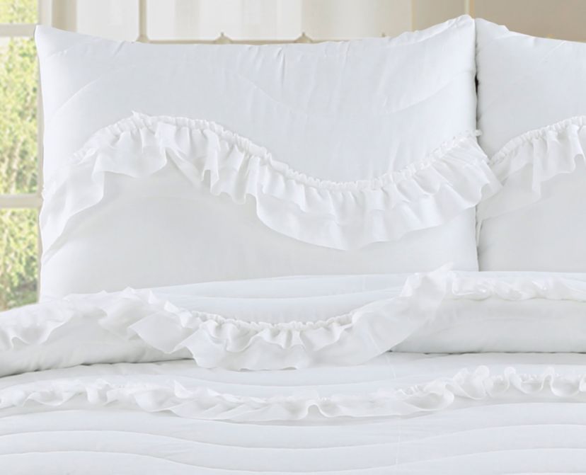 Charlotte Ruffle 3-piece Quilt Set