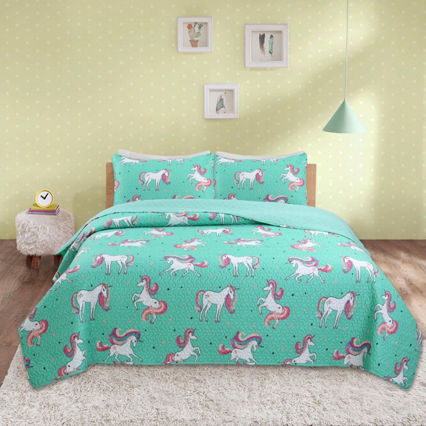 Unicorn 2-piece Quilt Set