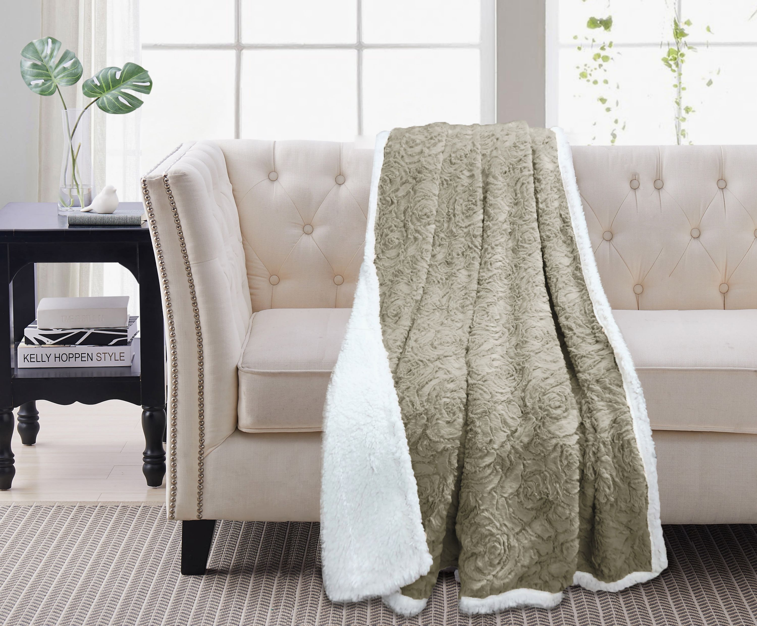 Maricia Faur Fur Reverse to Sherpa Throw