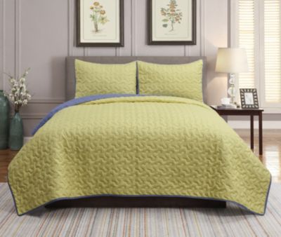 Harper Lane Solid Reversible Moonlight 2-piece Quilt Set