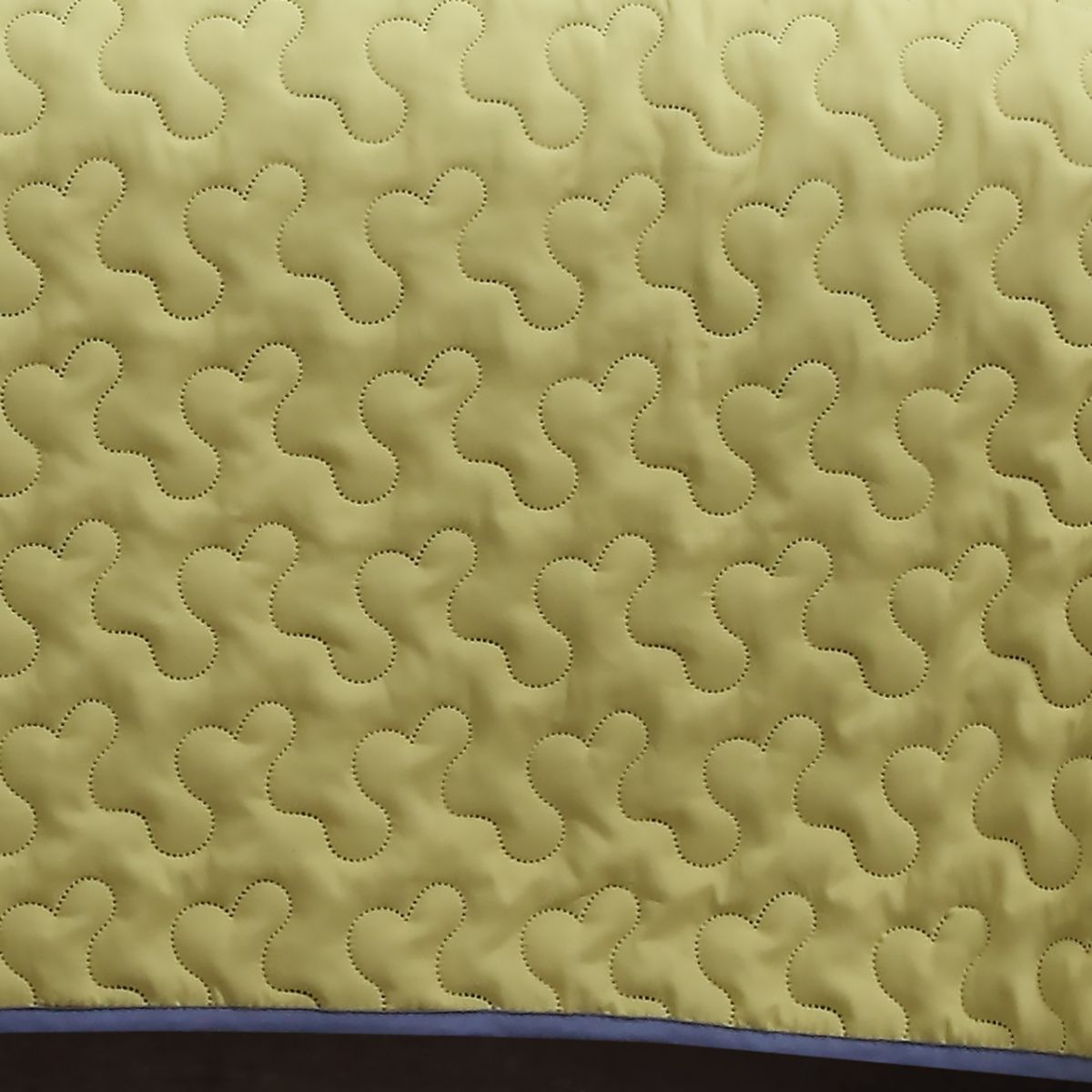 Solid Reversible Moonlight 2-piece Quilt Set