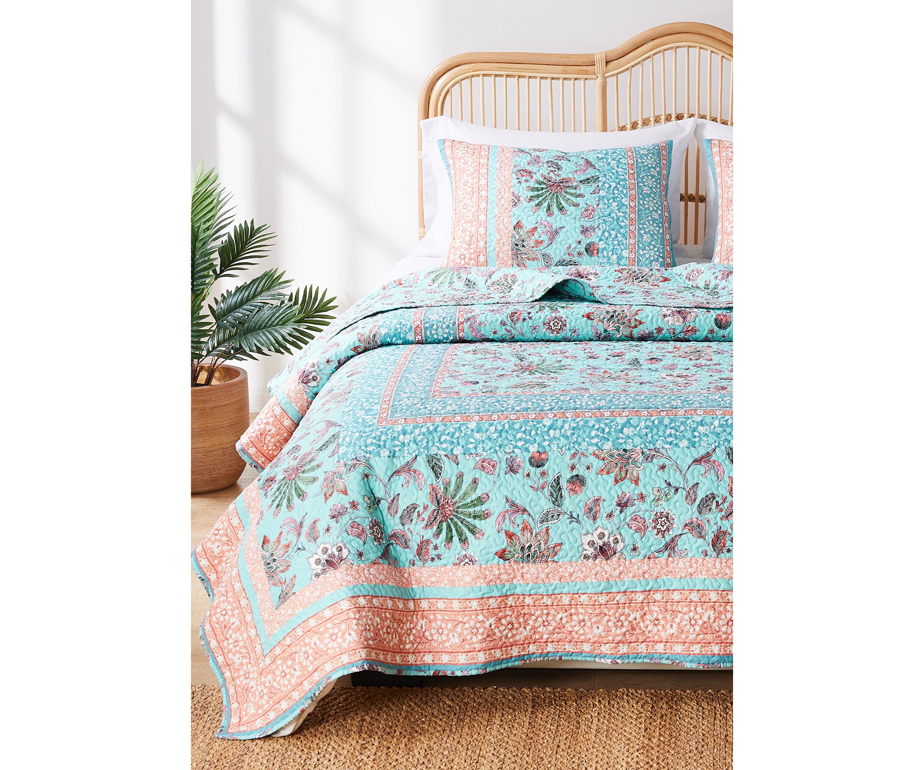 Quilt and Pillow Sham Set