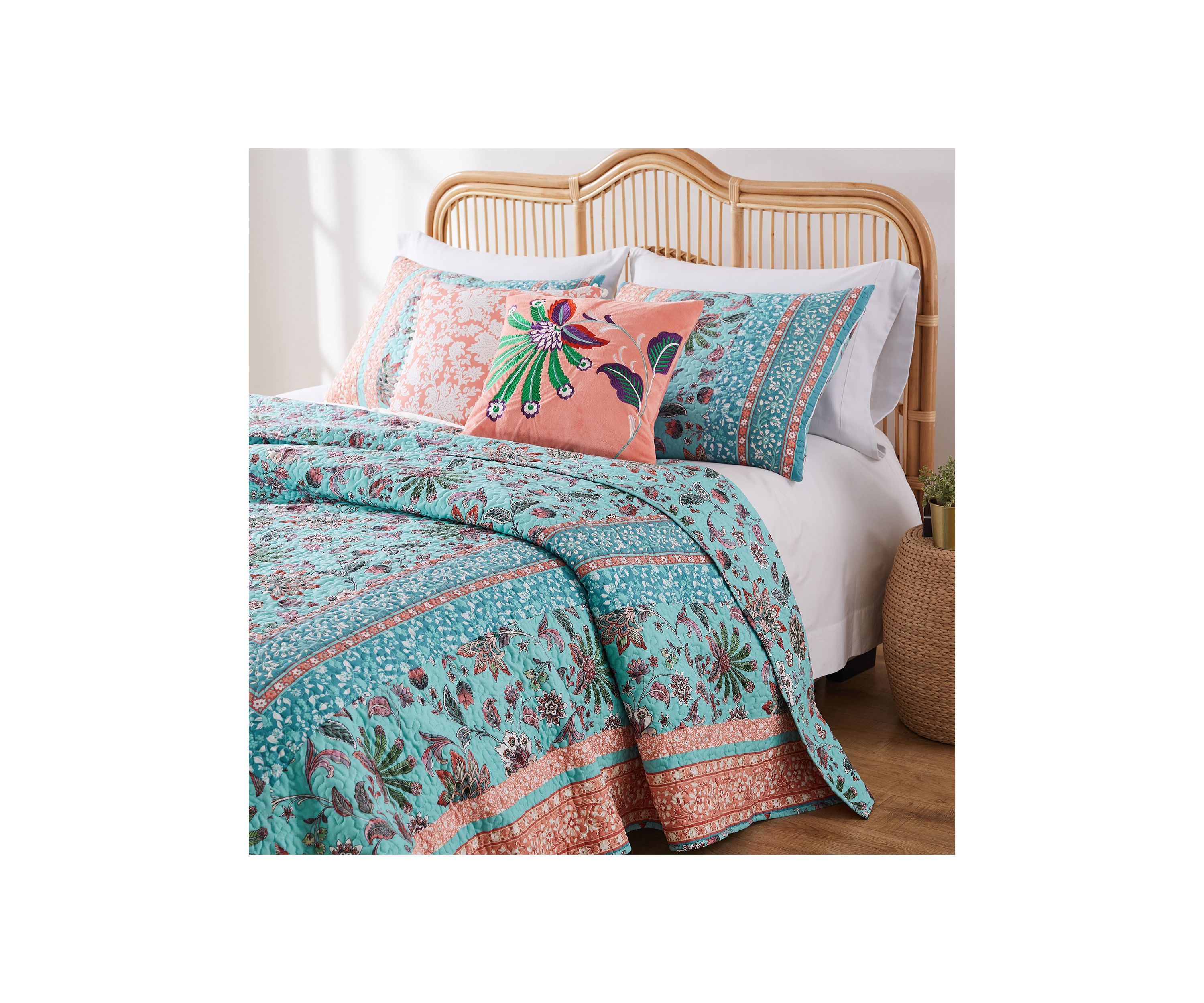 Quilt and Pillow Sham Set