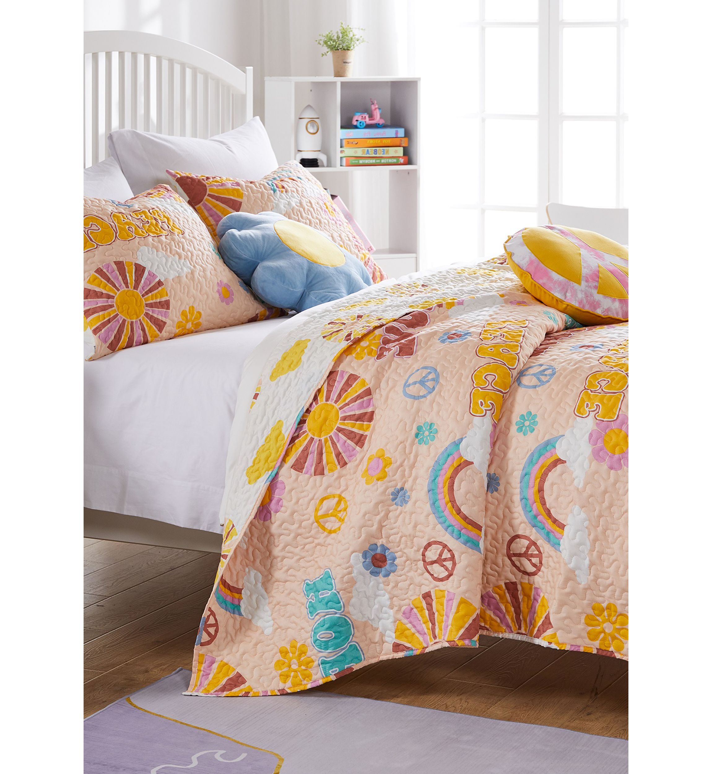 Quilt and Pillow Sham Set