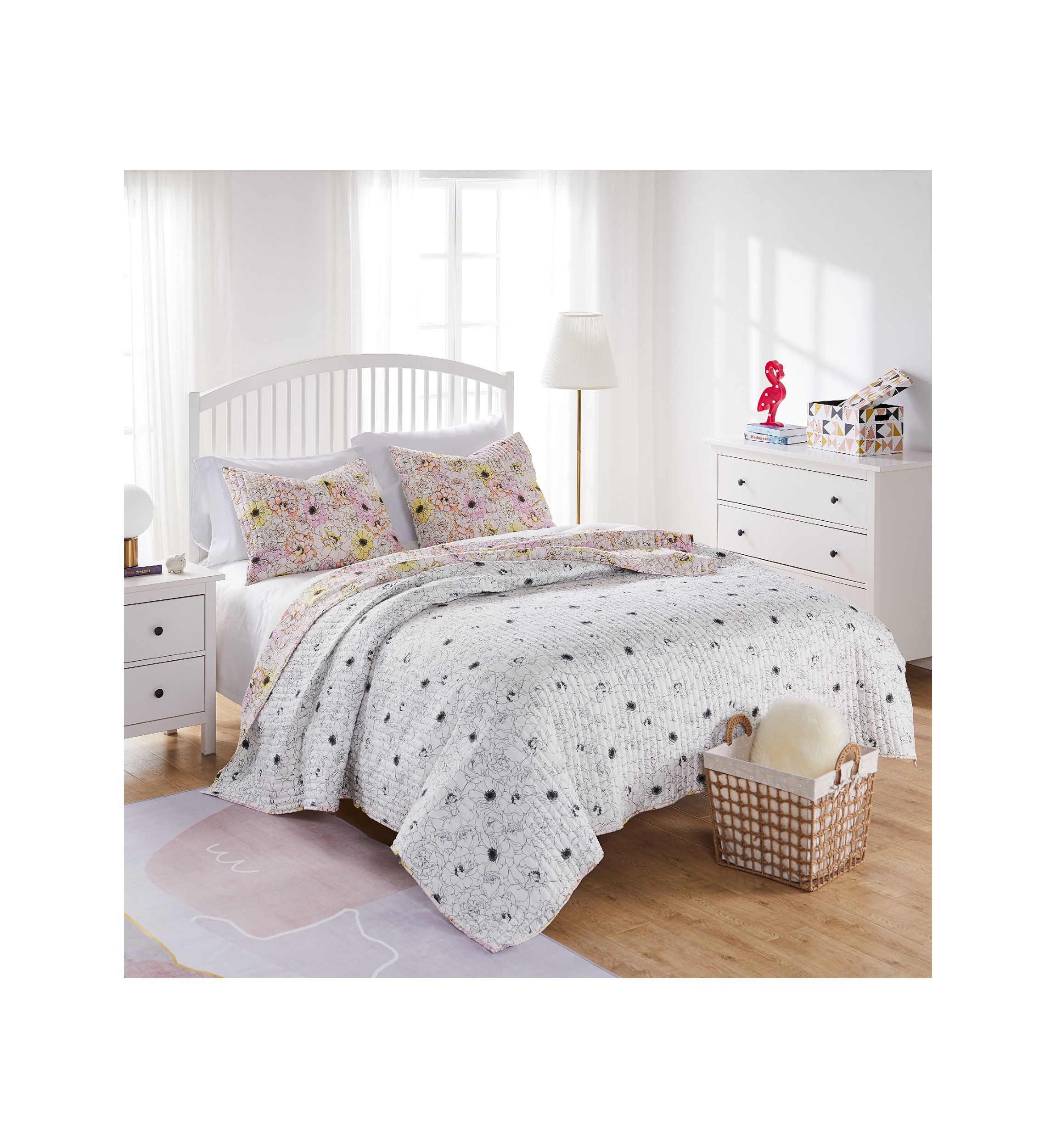 Quilt and Pillow Sham Set