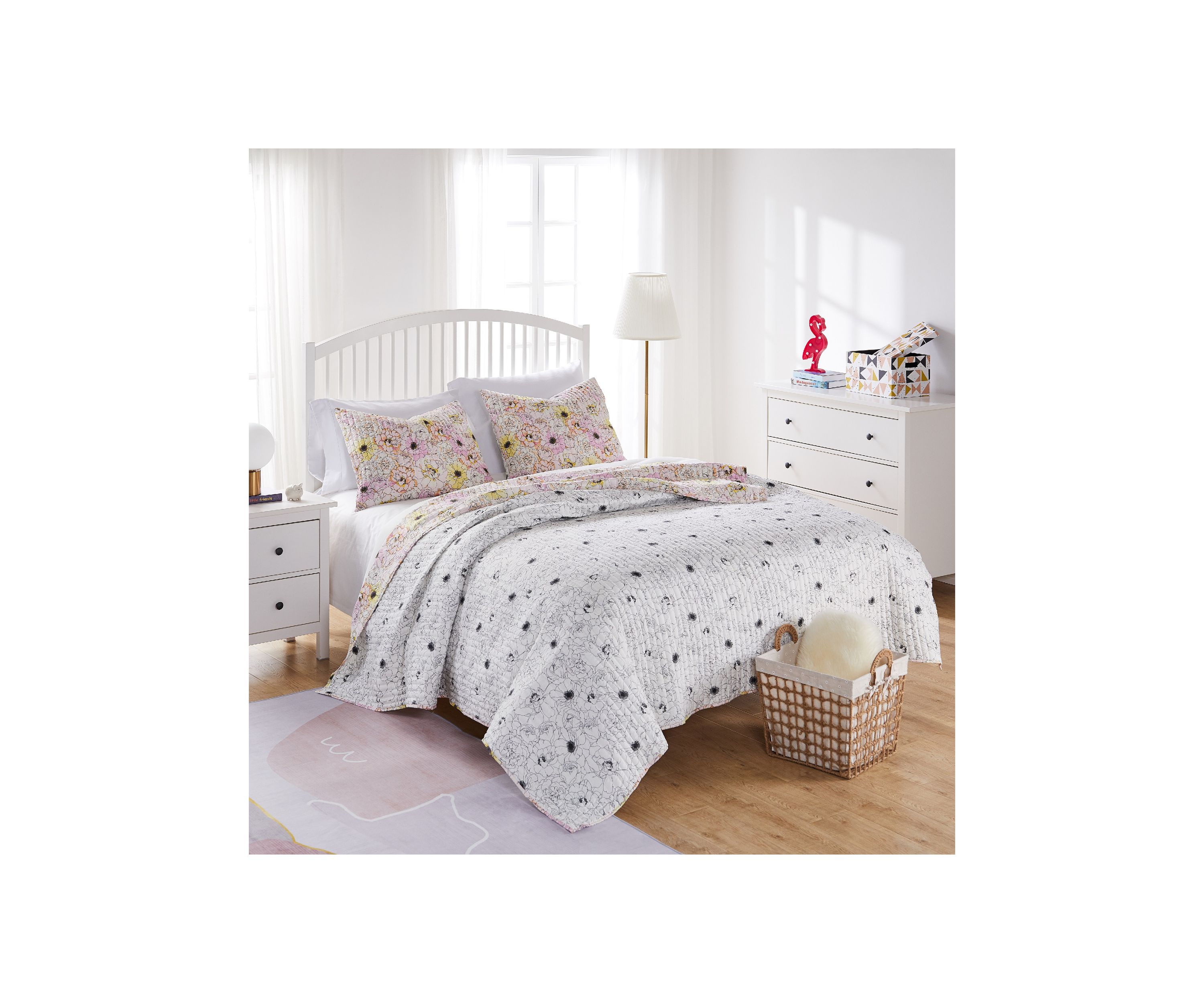 Quilt and Pillow Sham Set