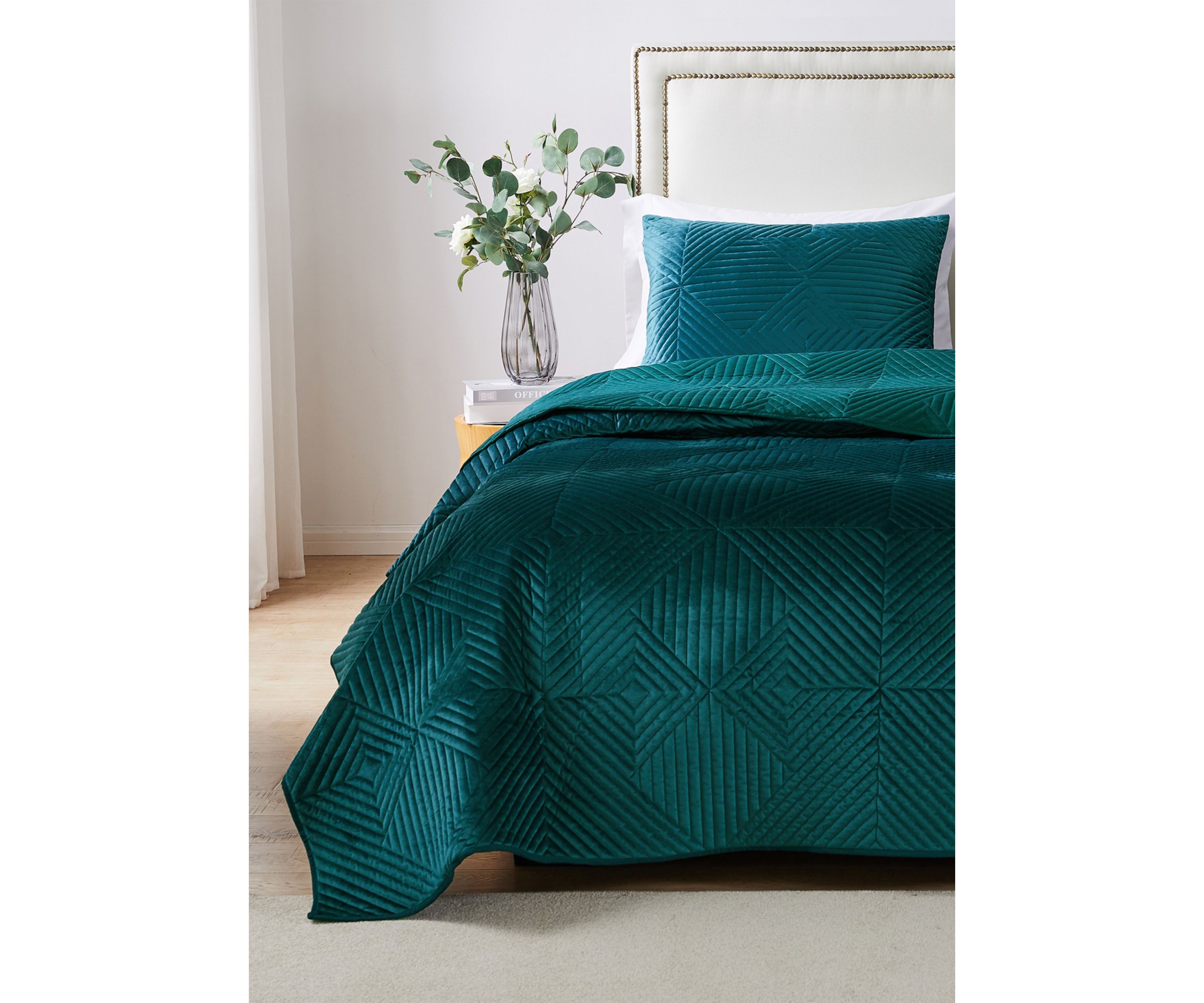 Quilt and Pillow Sham Set
