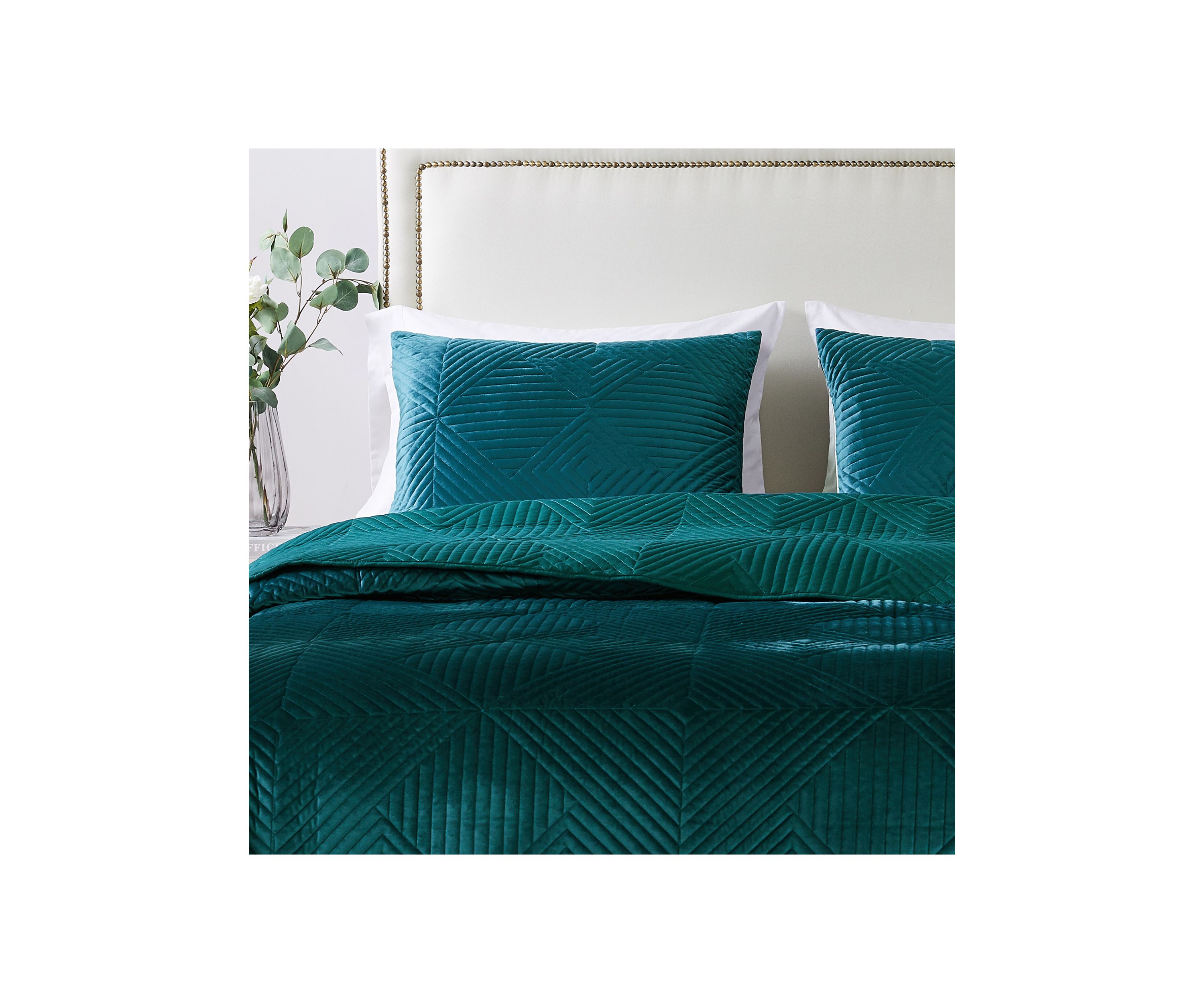Quilt and Pillow Sham Set