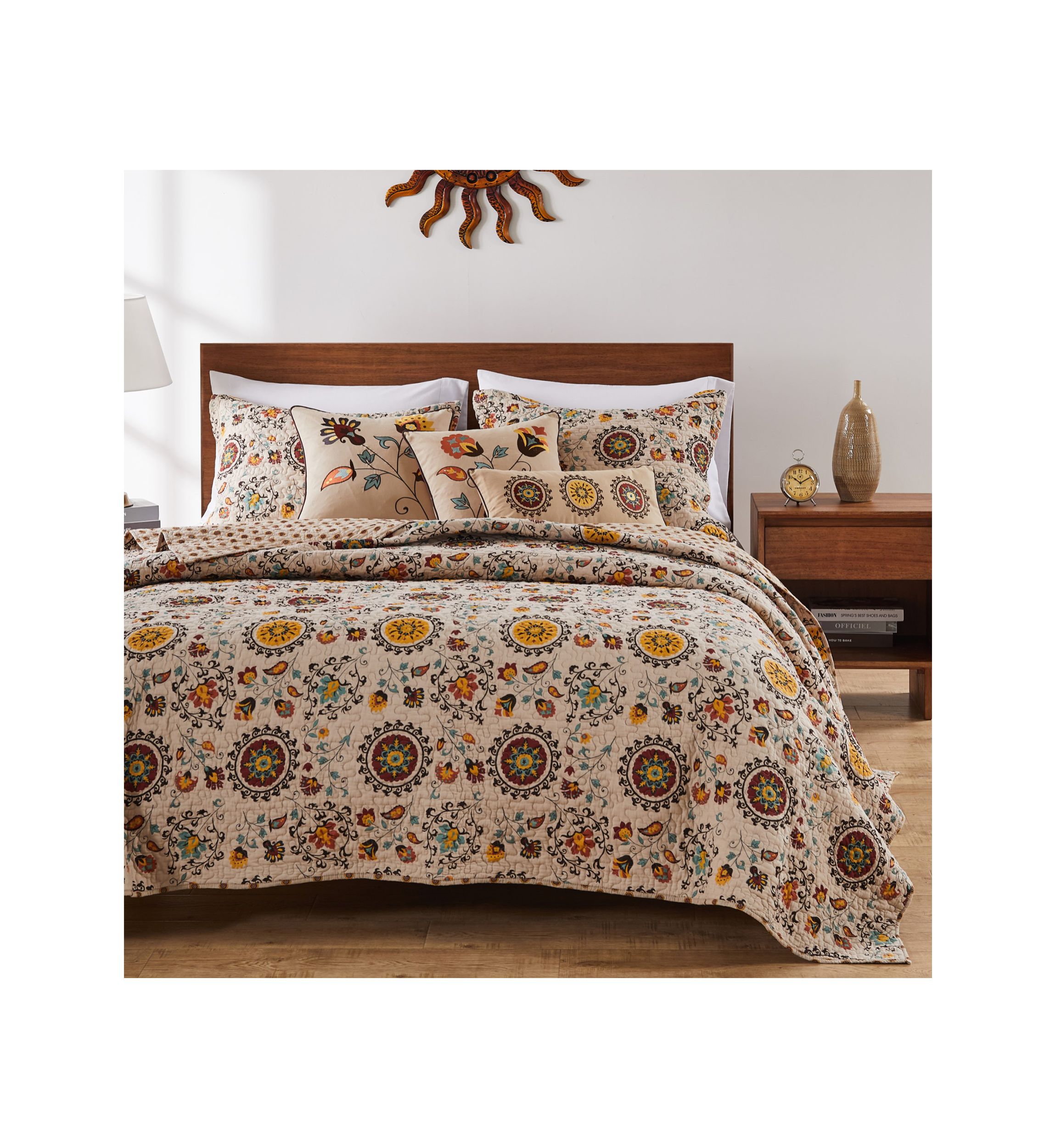 Andorra Quilt Set with Bonus Pillows