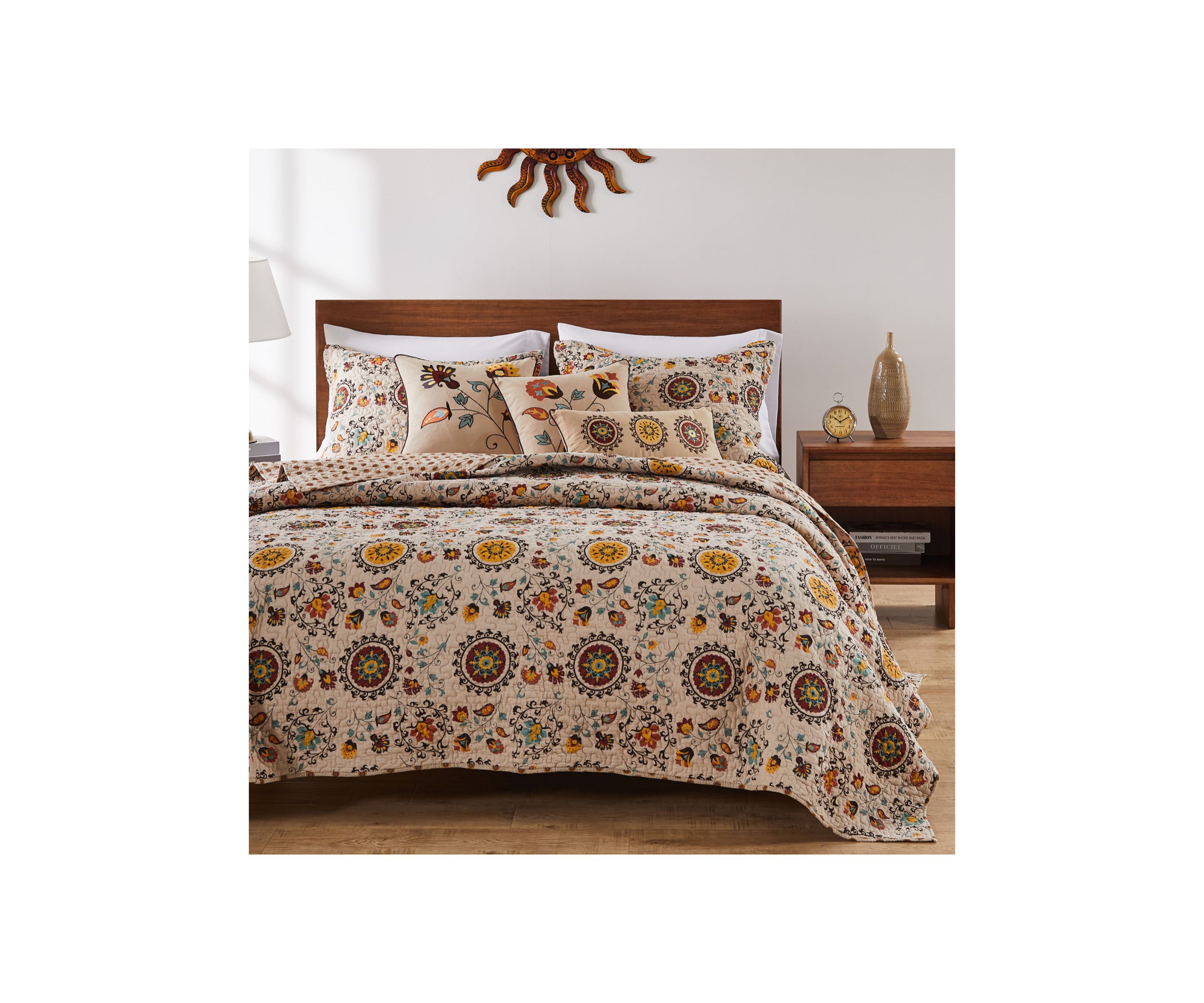 Andorra Quilt Set with Bonus Pillows