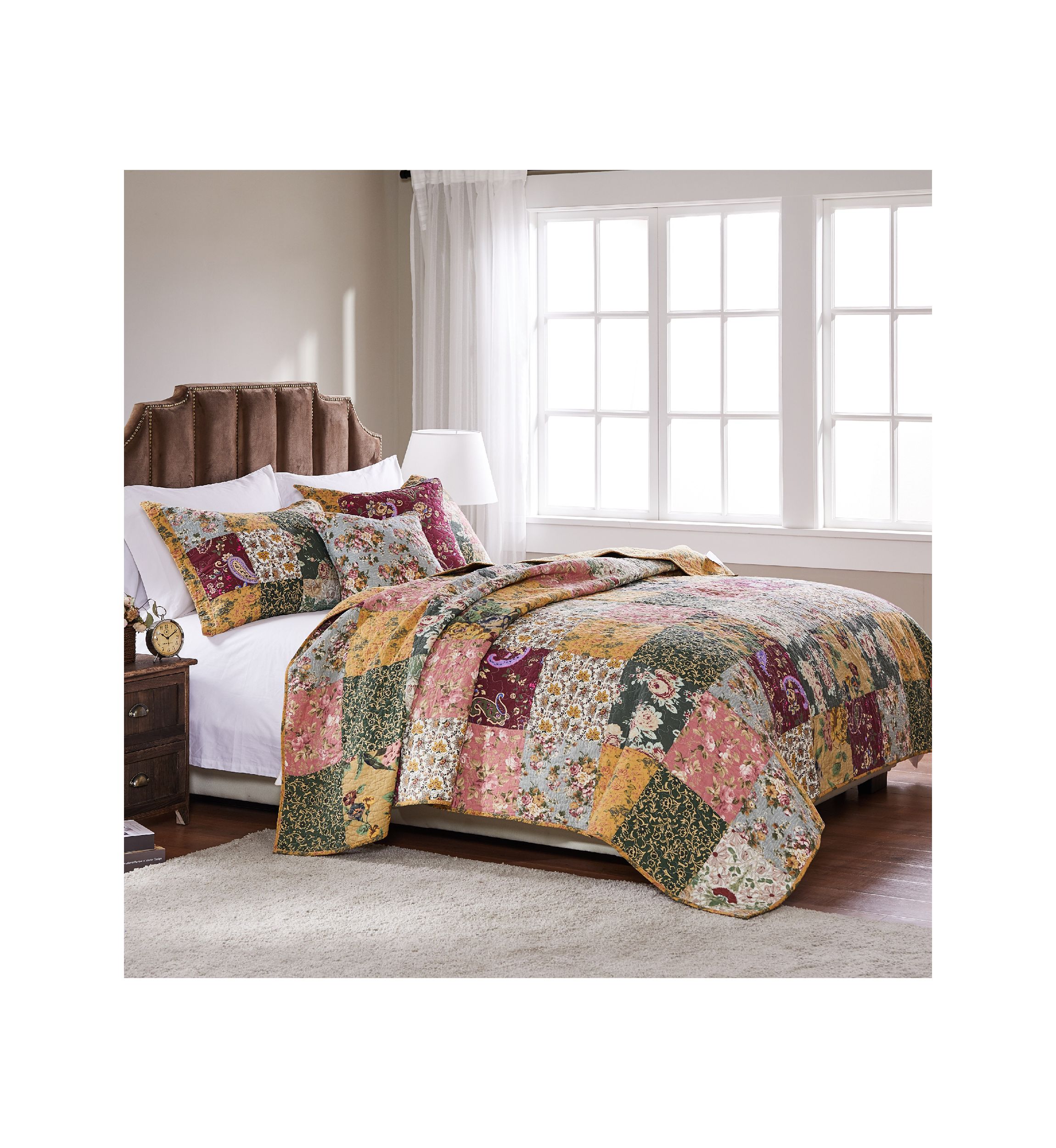 Antique Chic Quilt Set with Bonus Pillows
