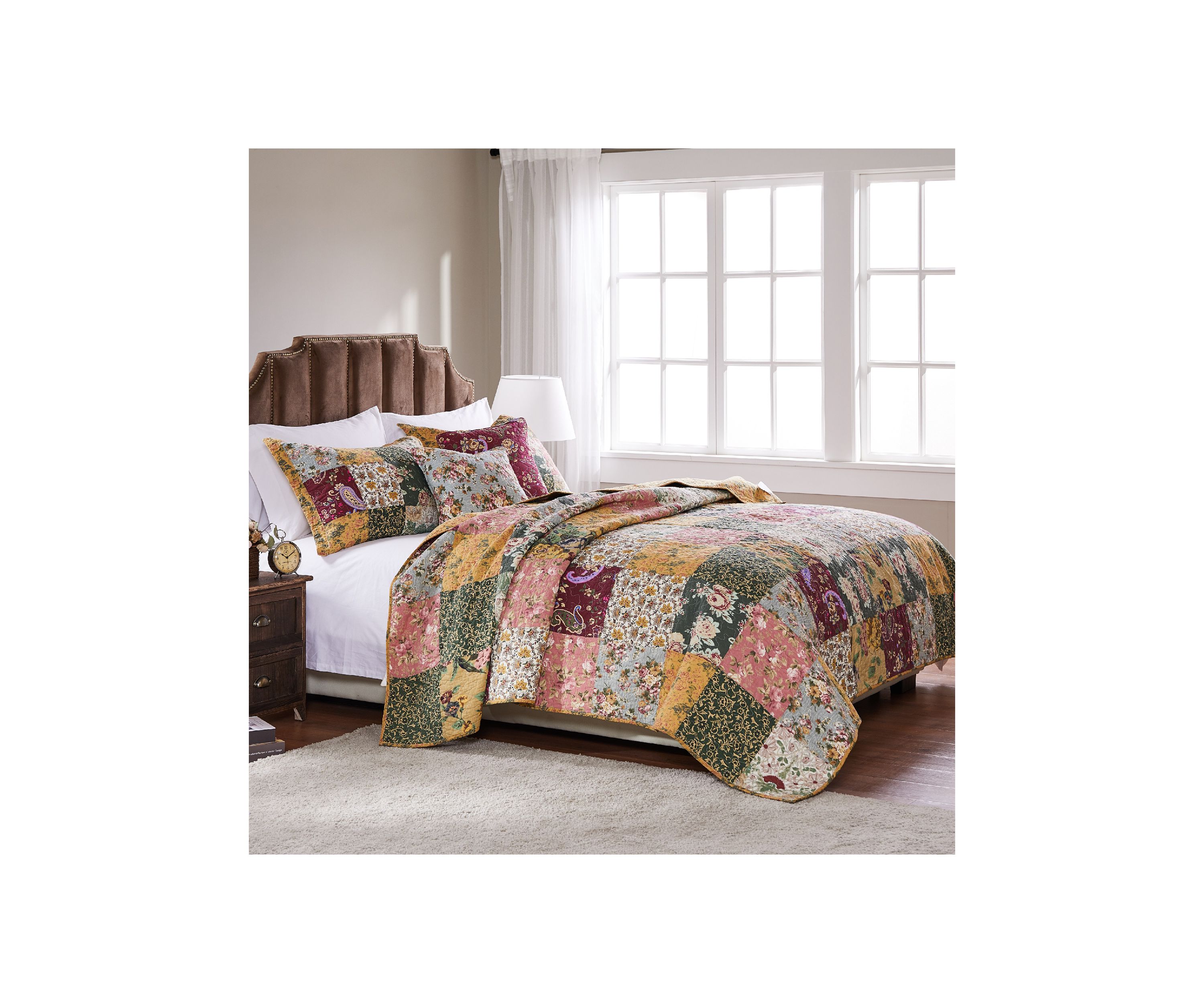 Antique Chic Quilt Set with Bonus Pillows