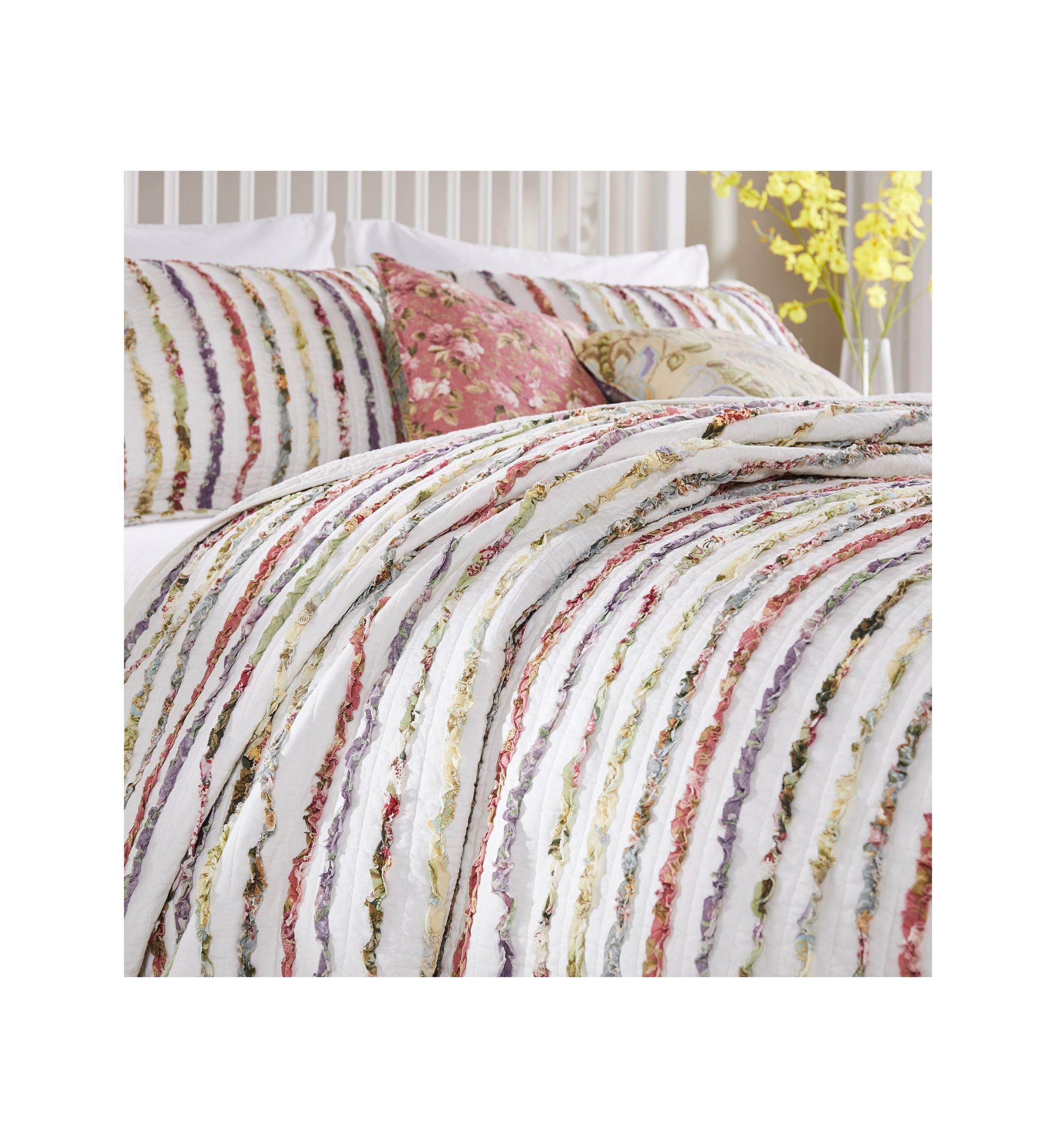 Bella Ruffle Quilt Set with Bonus Pillows