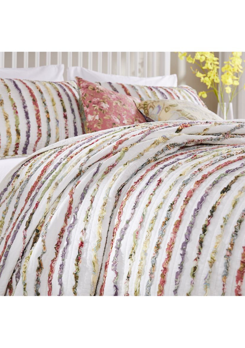Bella Ruffle Quilt Set with Bonus Pillows
