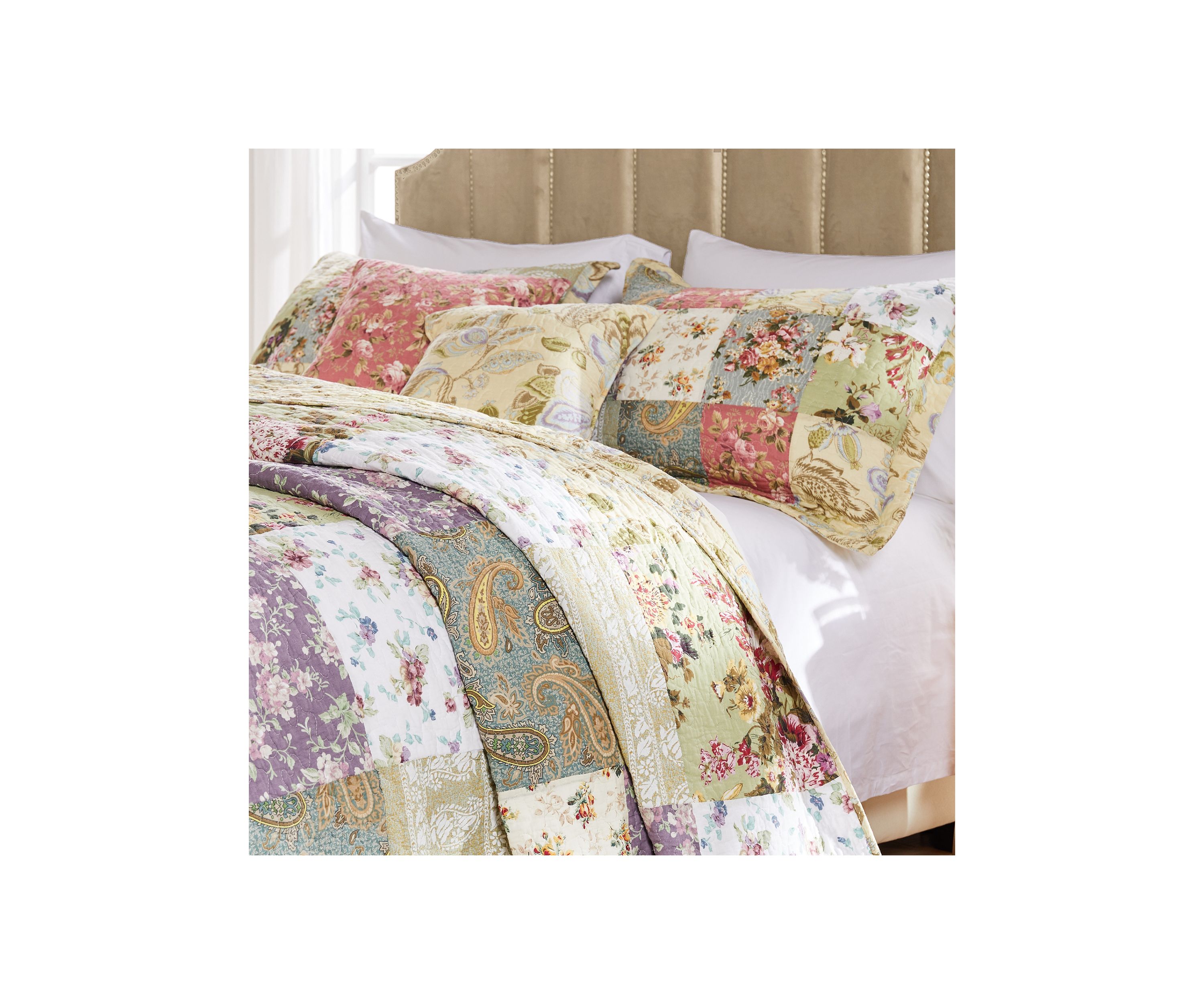 Blooming Prairie Quilt Set with Bonus Pillows
