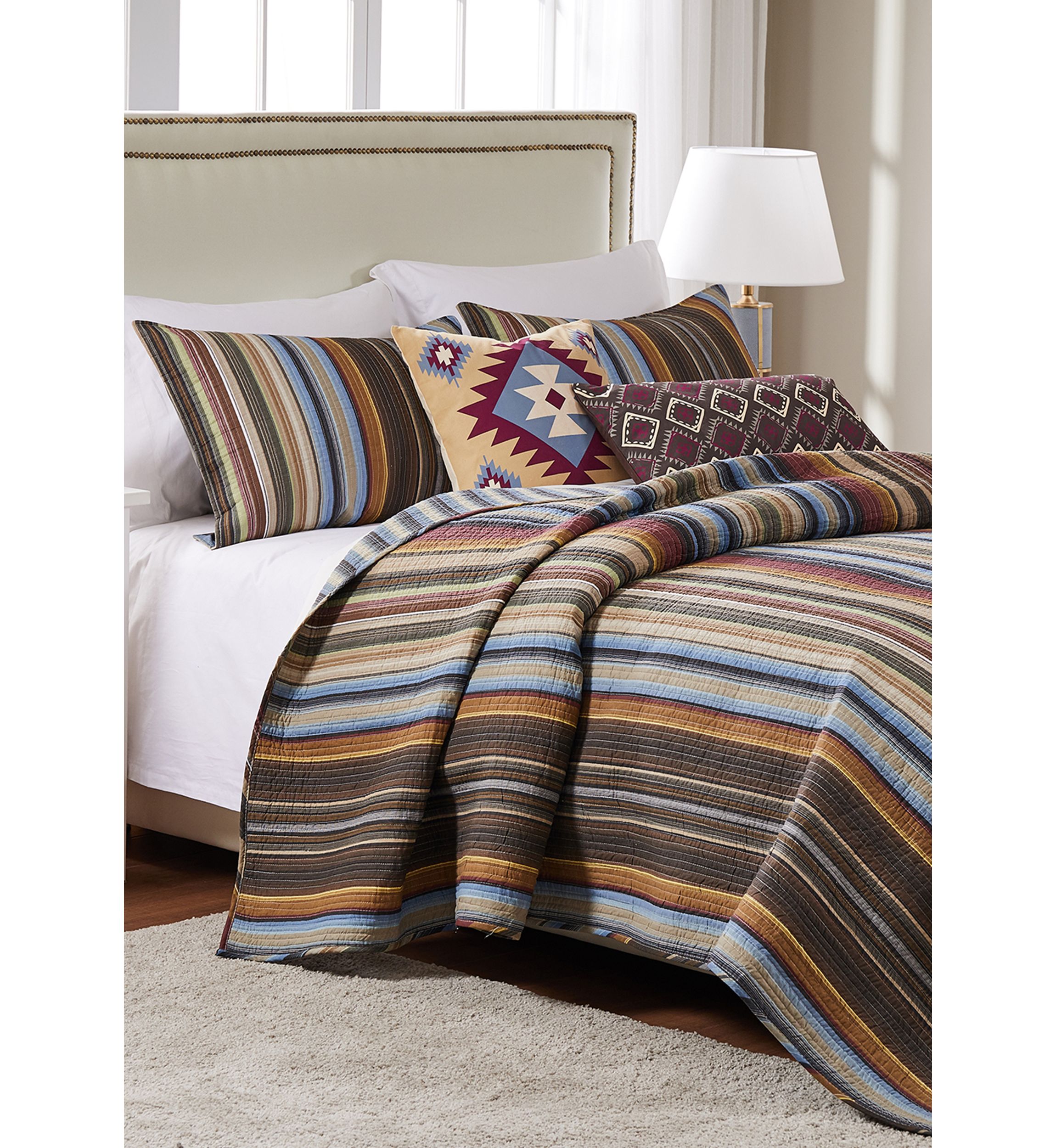 Durango Quilt Set with Bonus Pillows