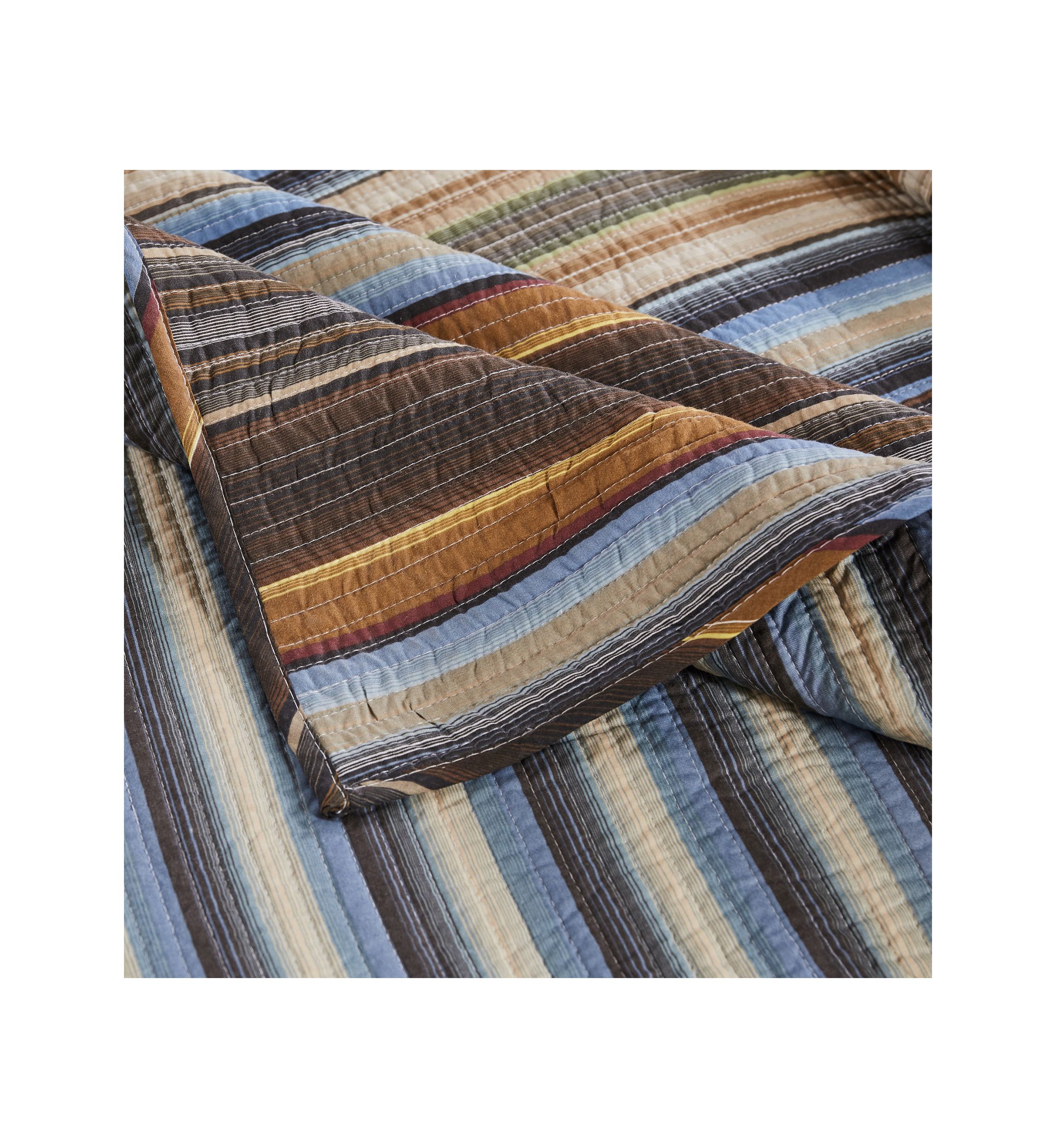Durango Quilt Set with Bonus Pillows