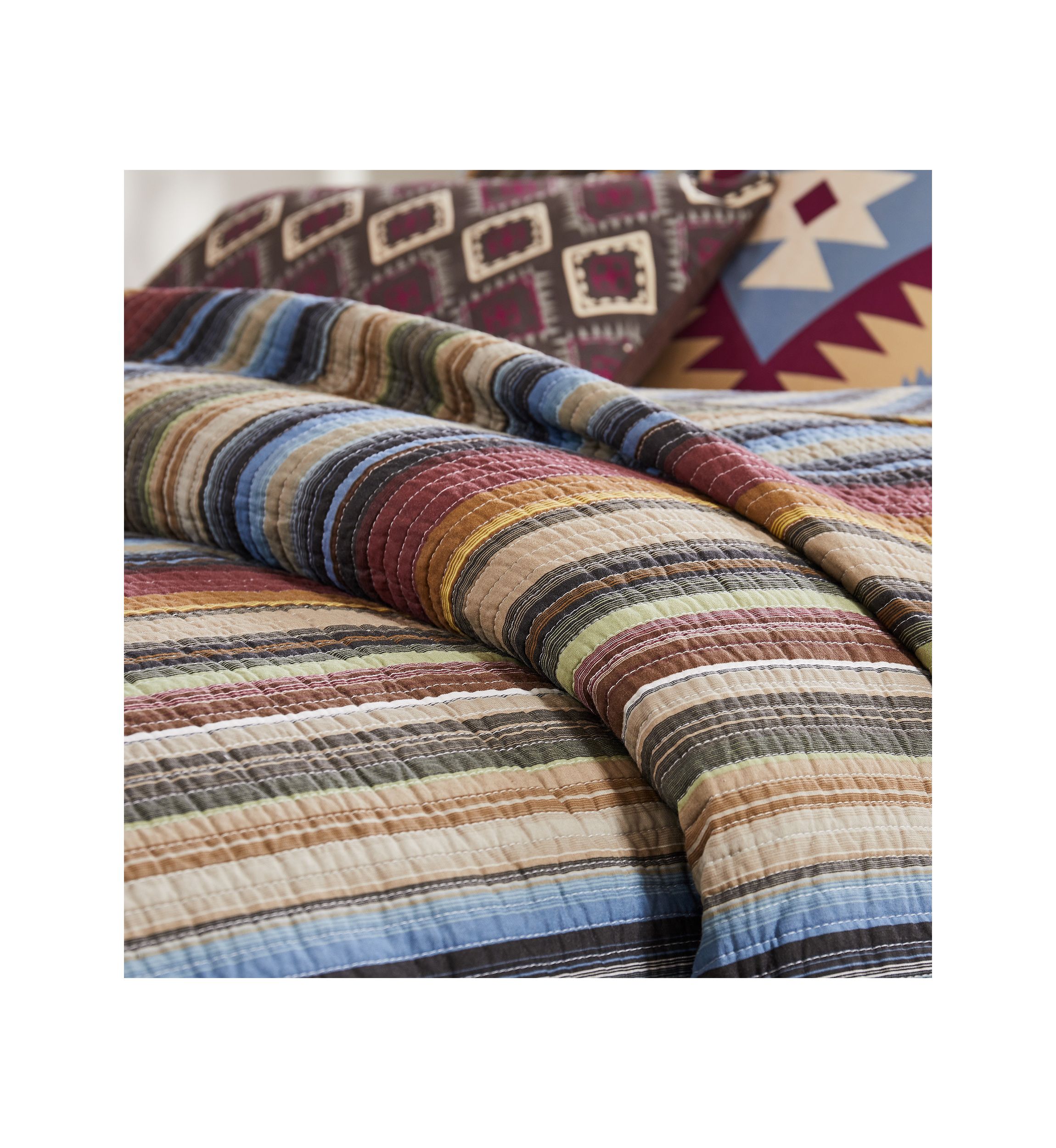 Durango Quilt Set with Bonus Pillows