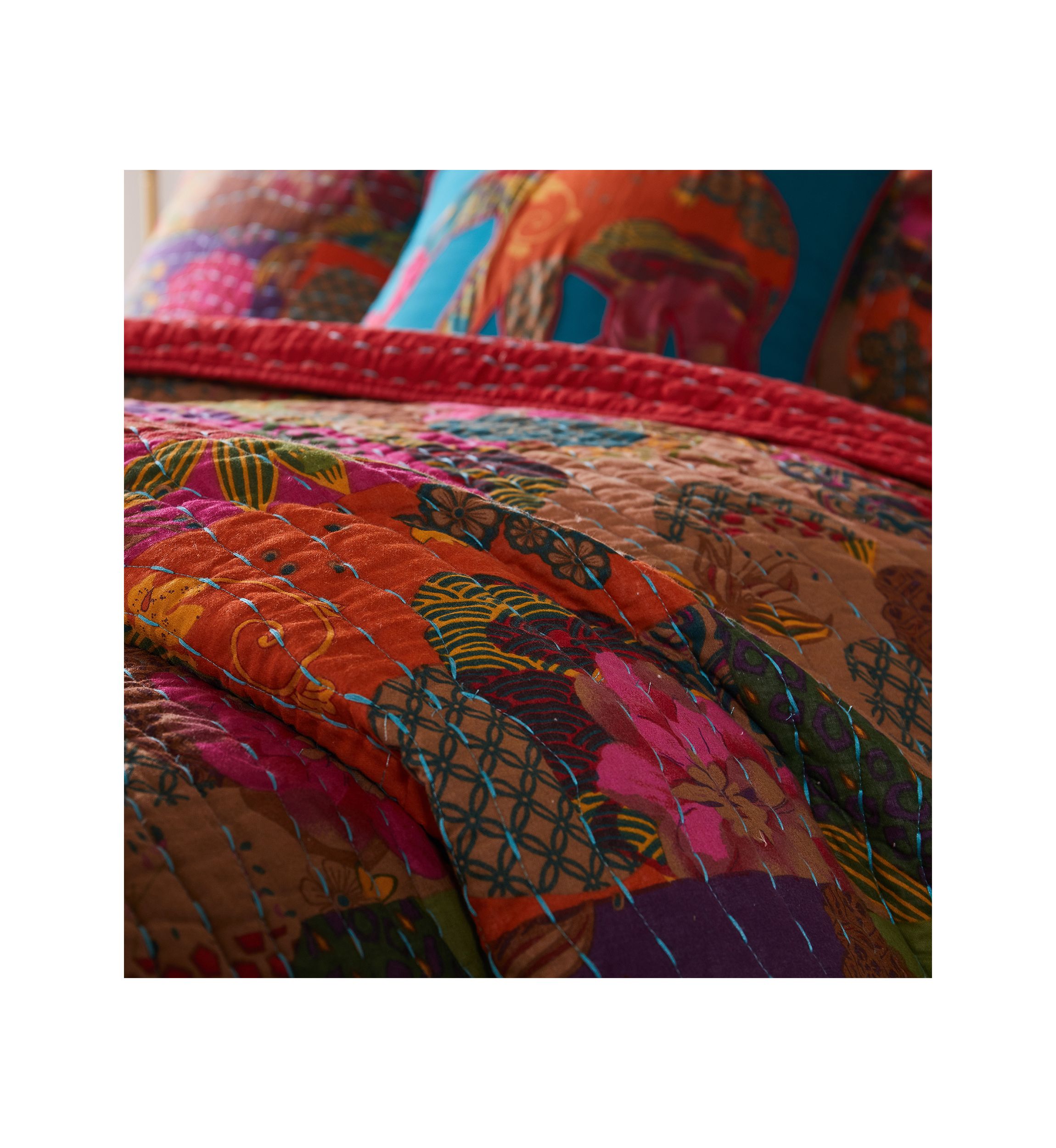 Jewel Quilt Set with Bonus Pillows