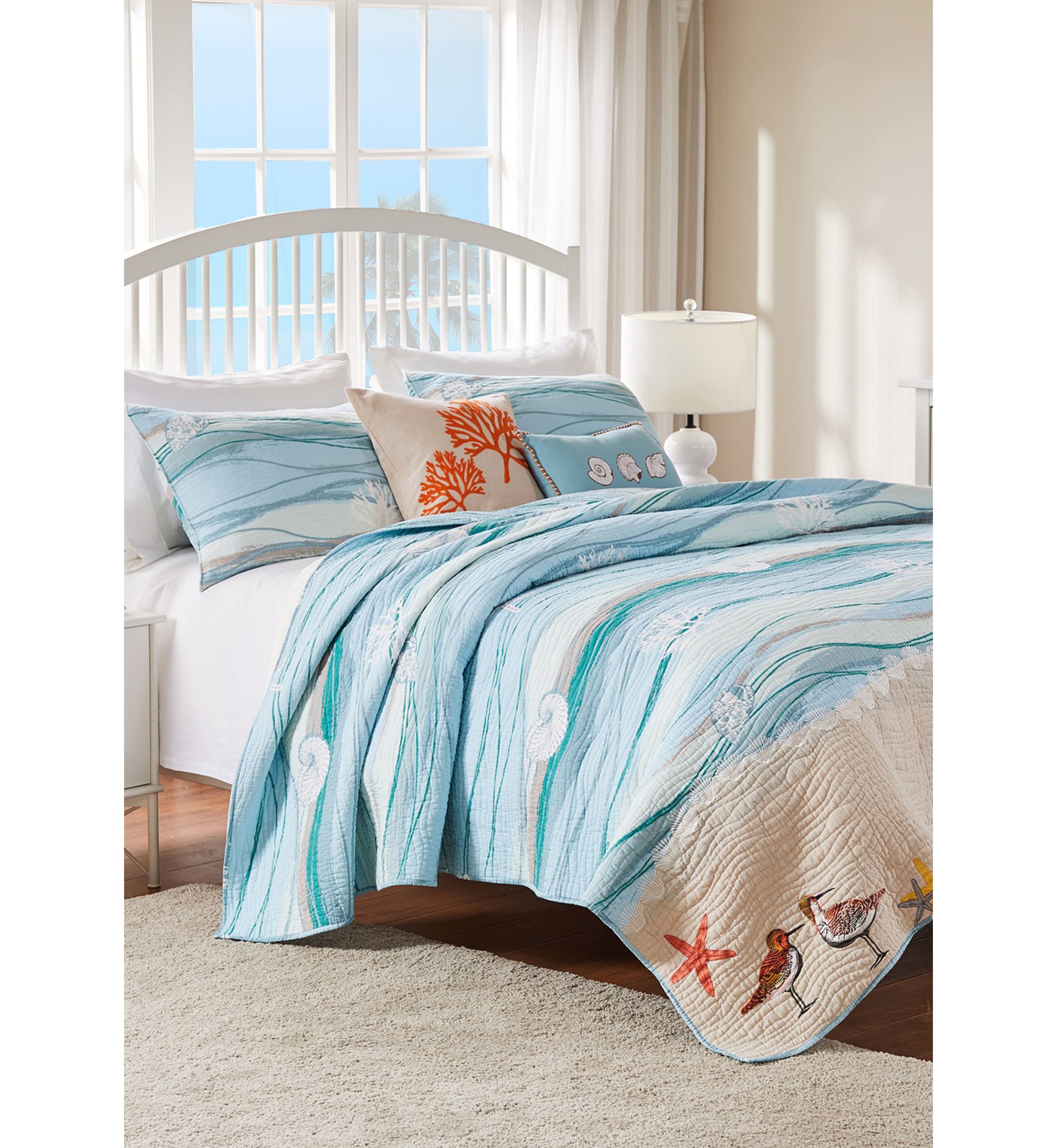Maui Quilt Set with Bonus Pillows