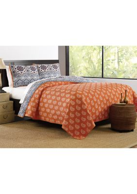 Medina  Quilt Set with Bonus Pillows