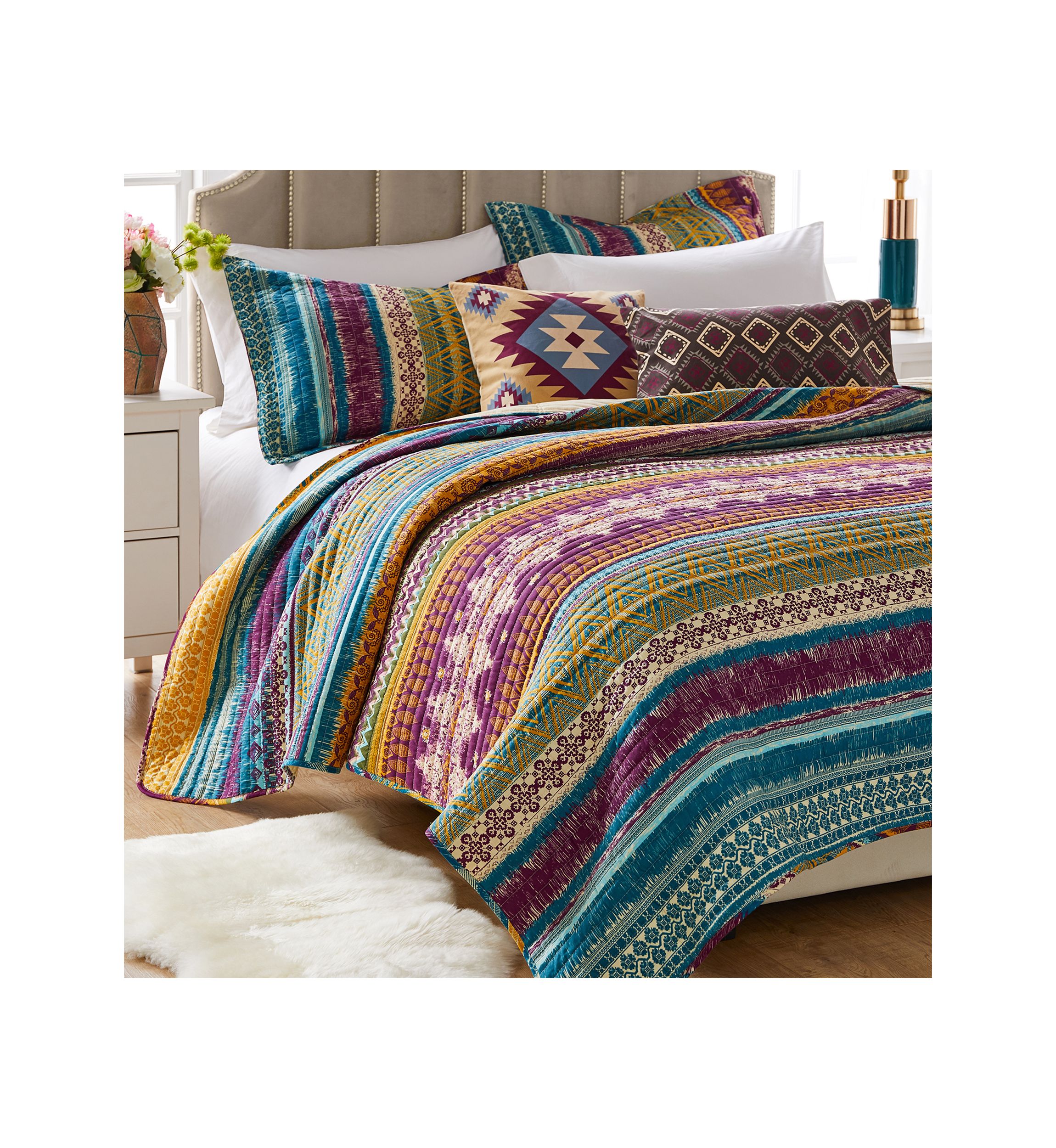 Southwest Quilt Set with Bonus Pillows