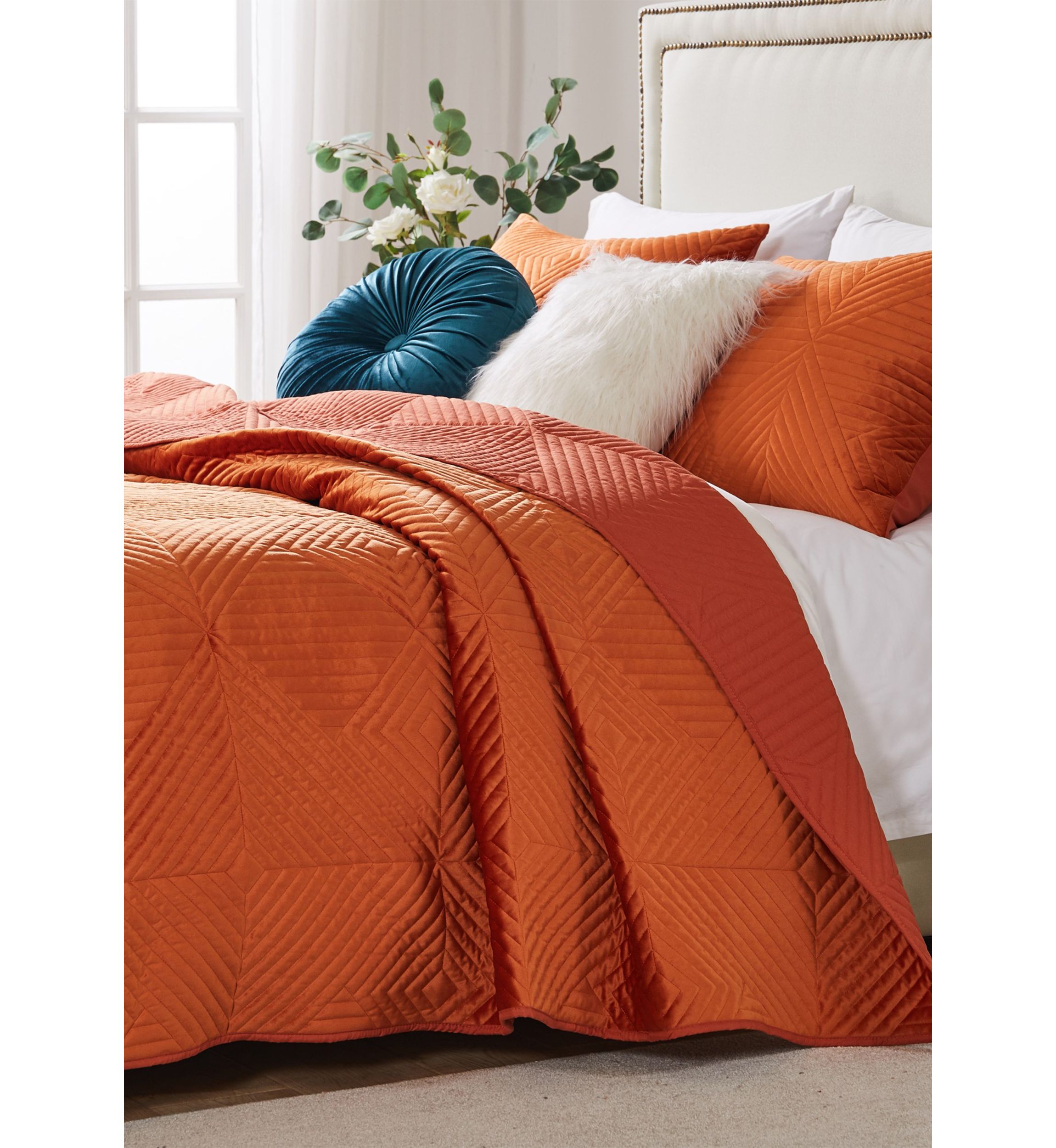 Riviera Velvet Spice Quilt Set