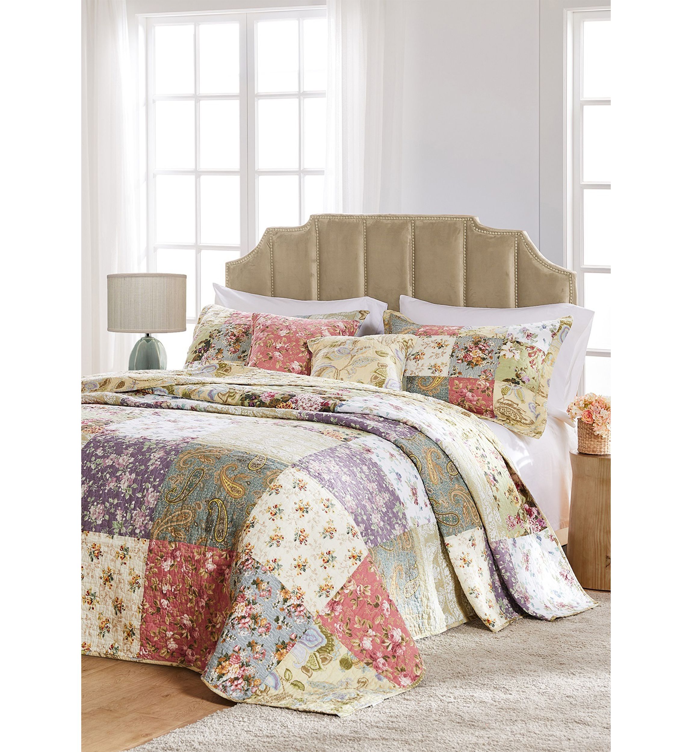 Blooming Prairie Bedspread Set