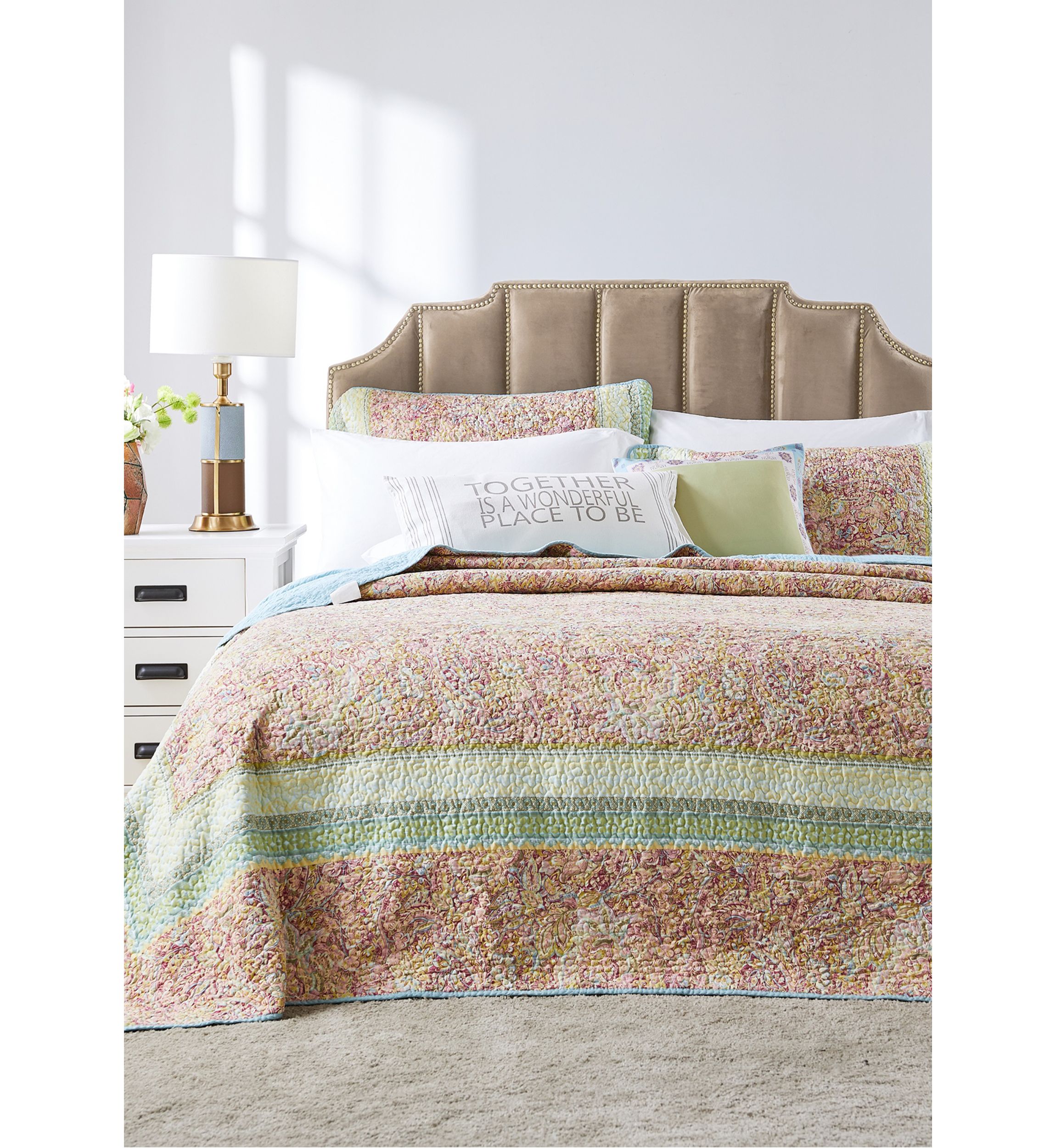 Palisades Bedspread Set