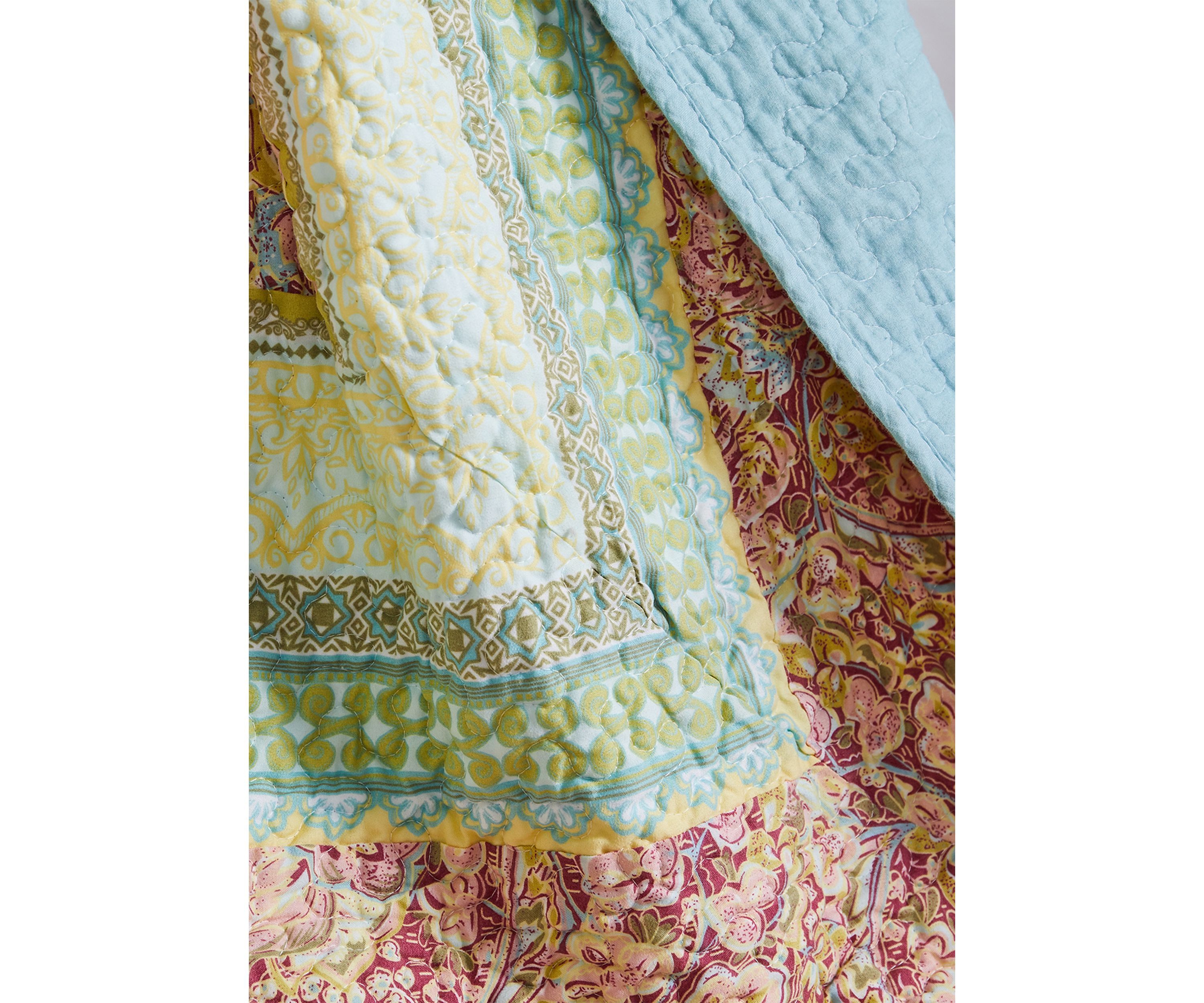 Palisades Bedspread Set