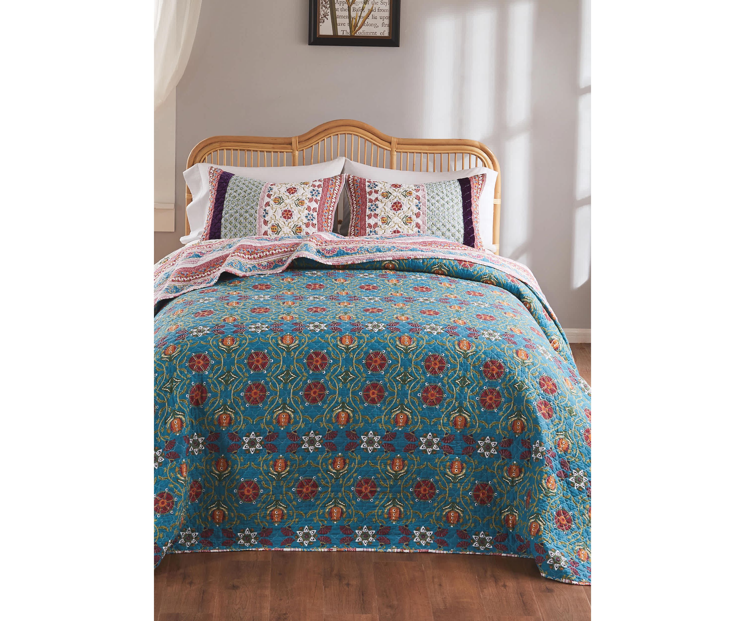 Thalia Bedspread Set