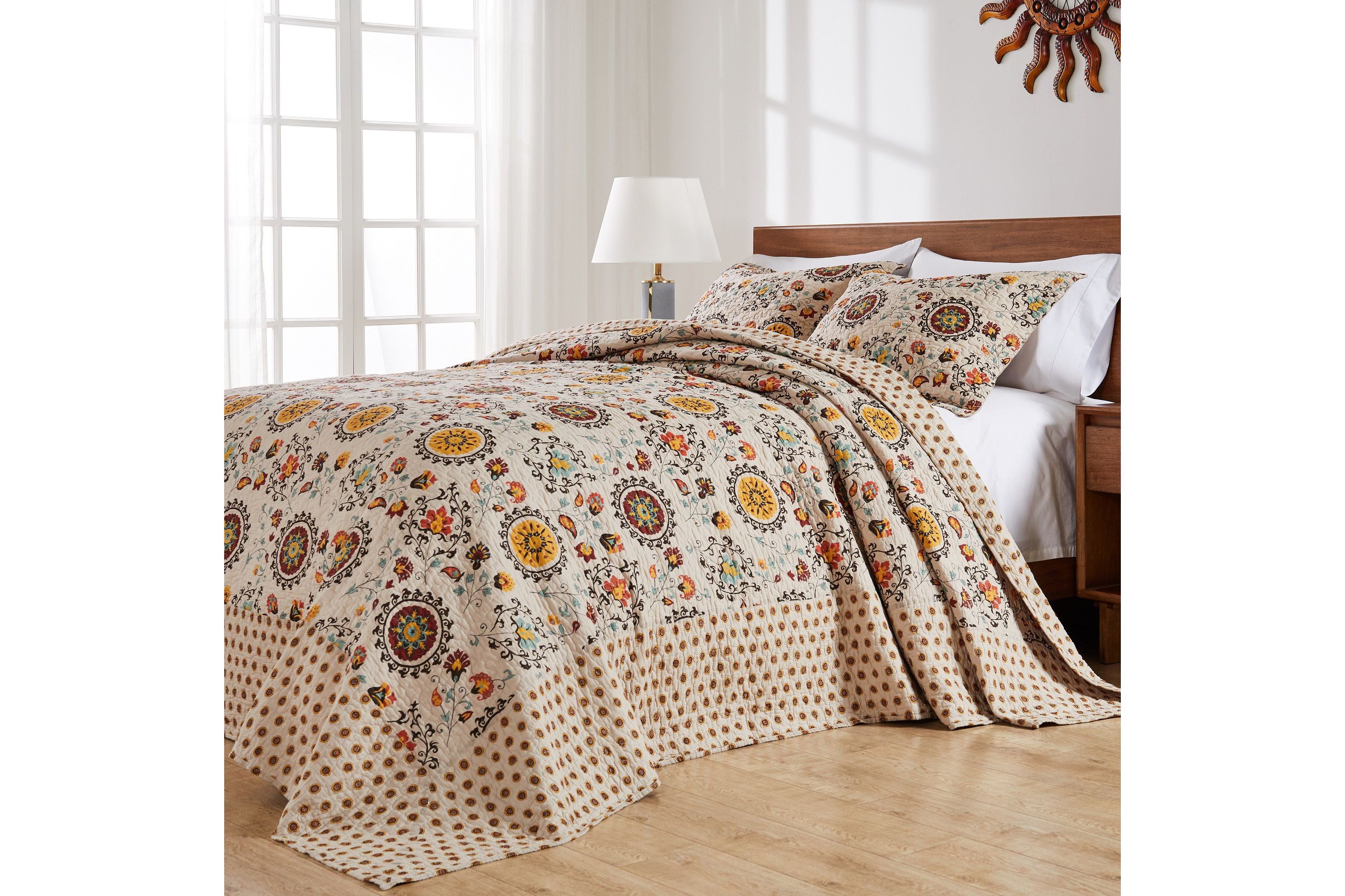 Andorra Bedspread Set