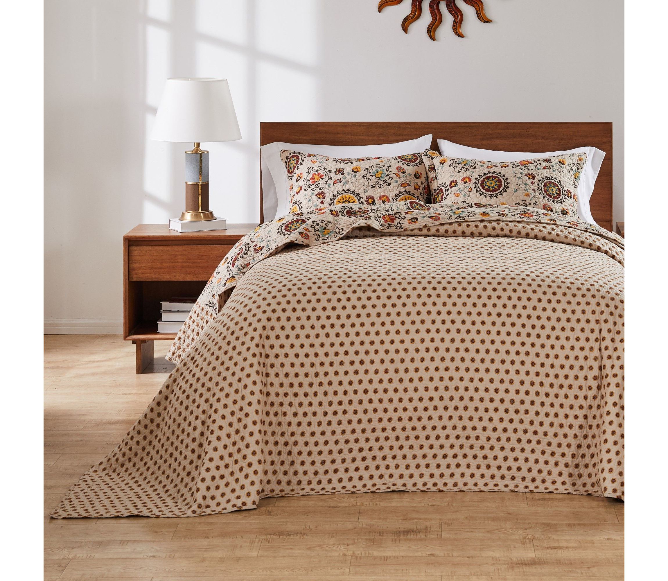 Andorra Bedspread Set