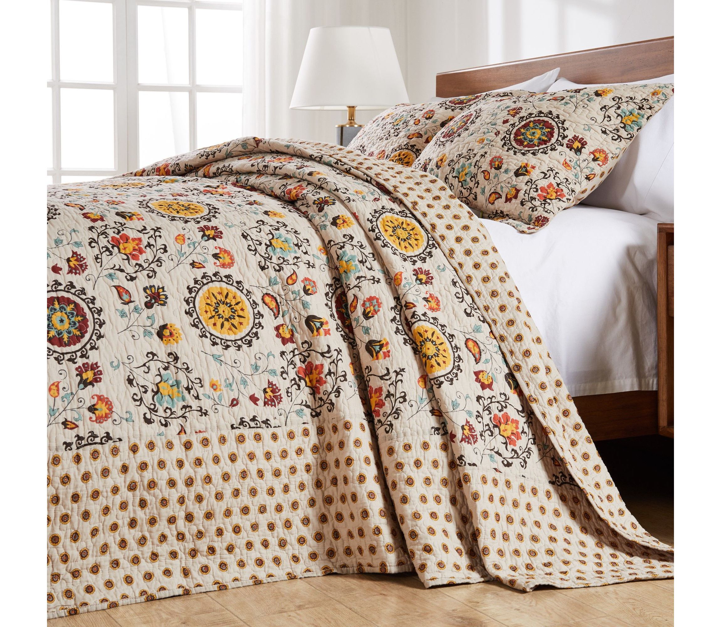 Andorra Bedspread Set