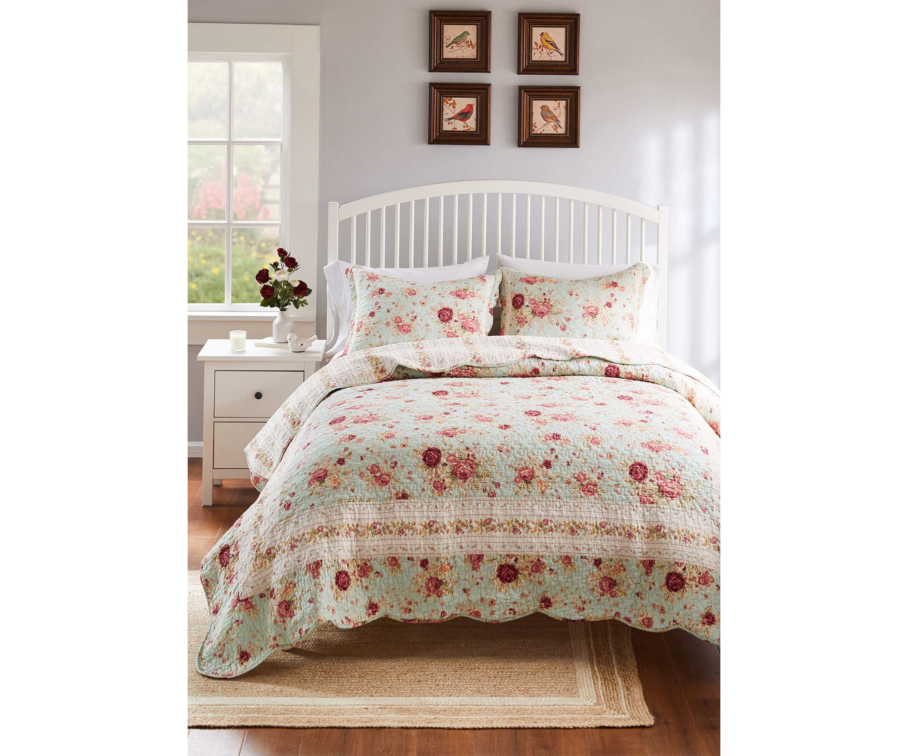 Antique Rose Blue Quilt Set