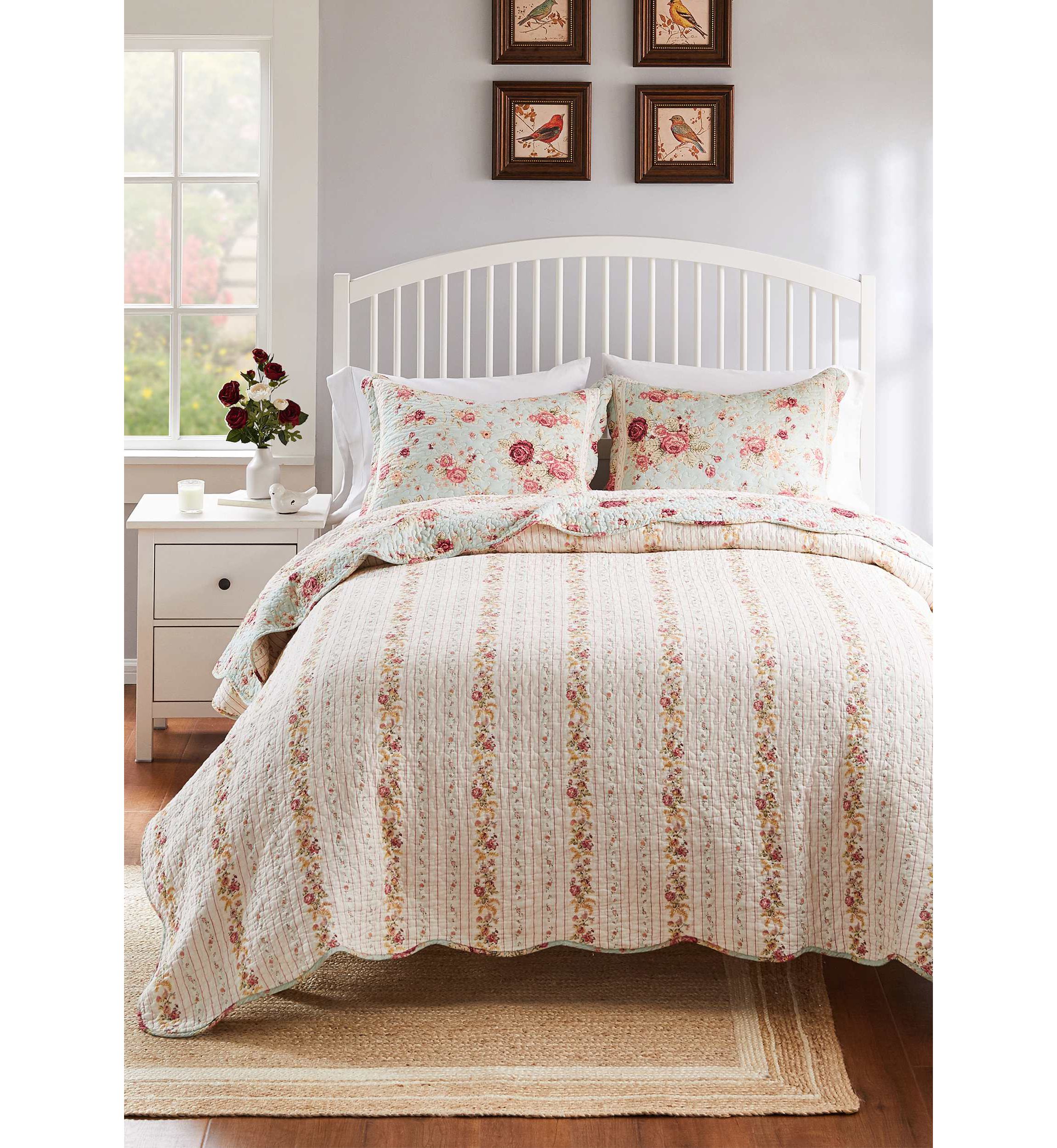 Antique Rose Blue Quilt Set