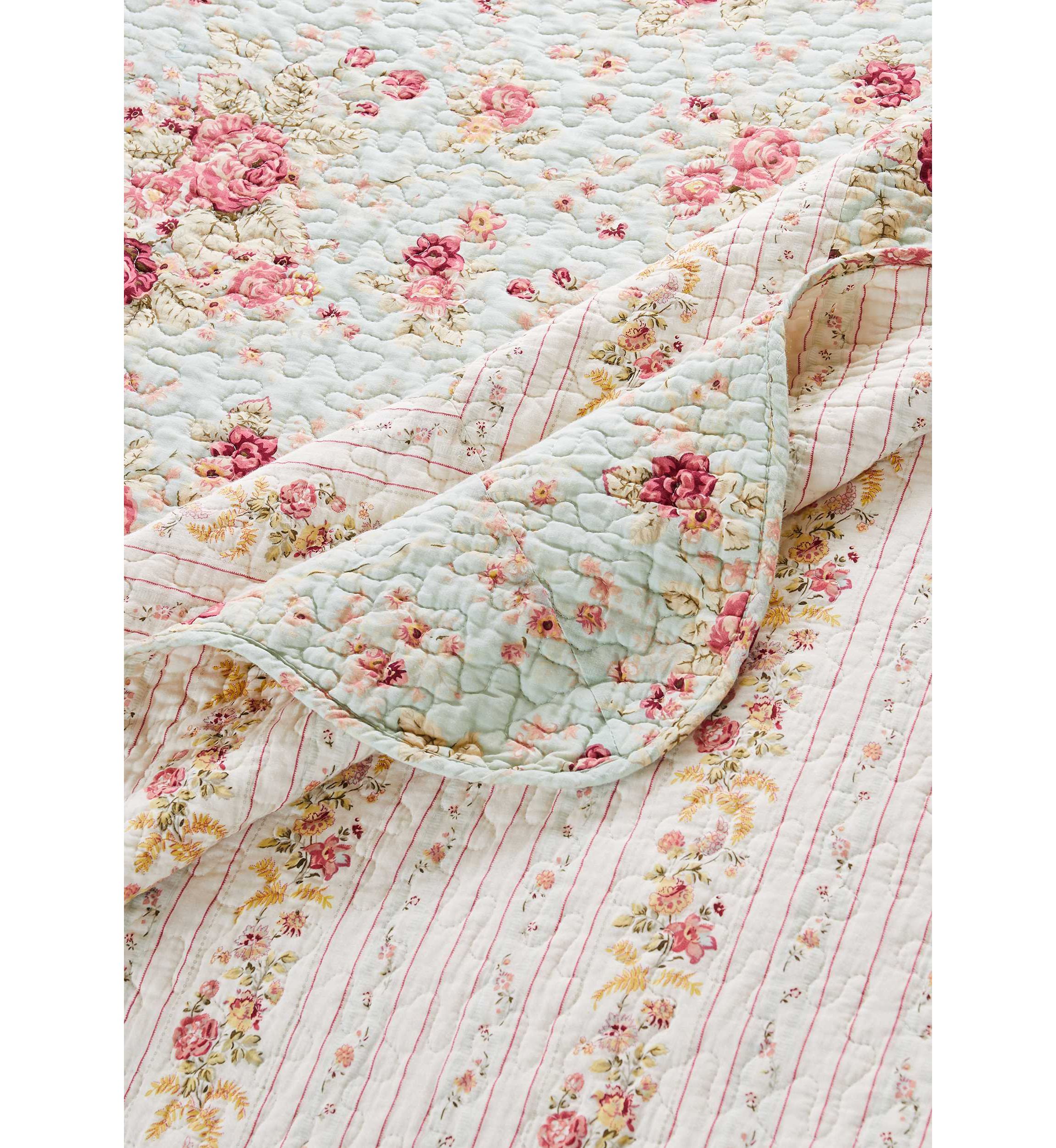 Antique Rose Blue Quilt Set