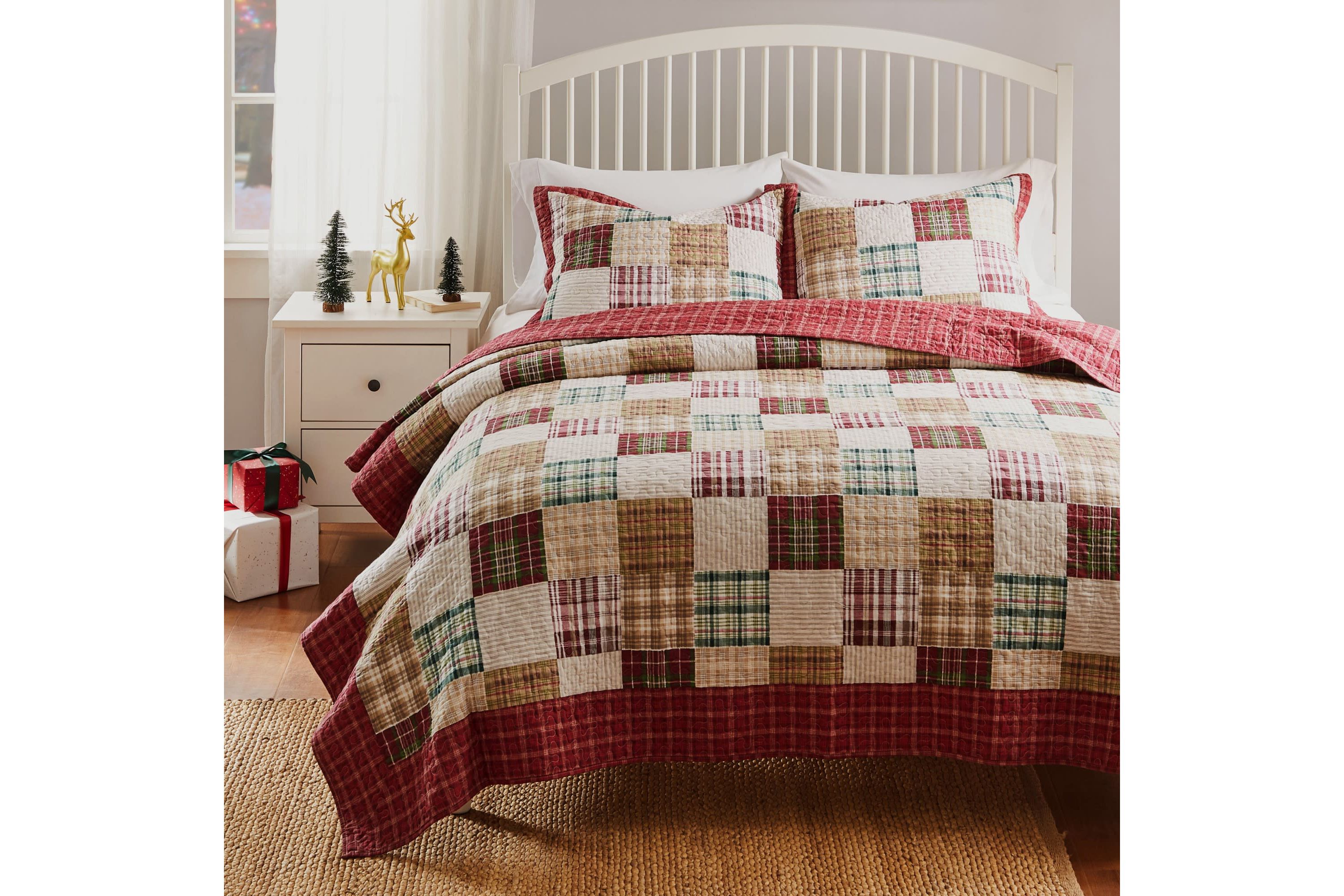 Oxford Red Quilt Set