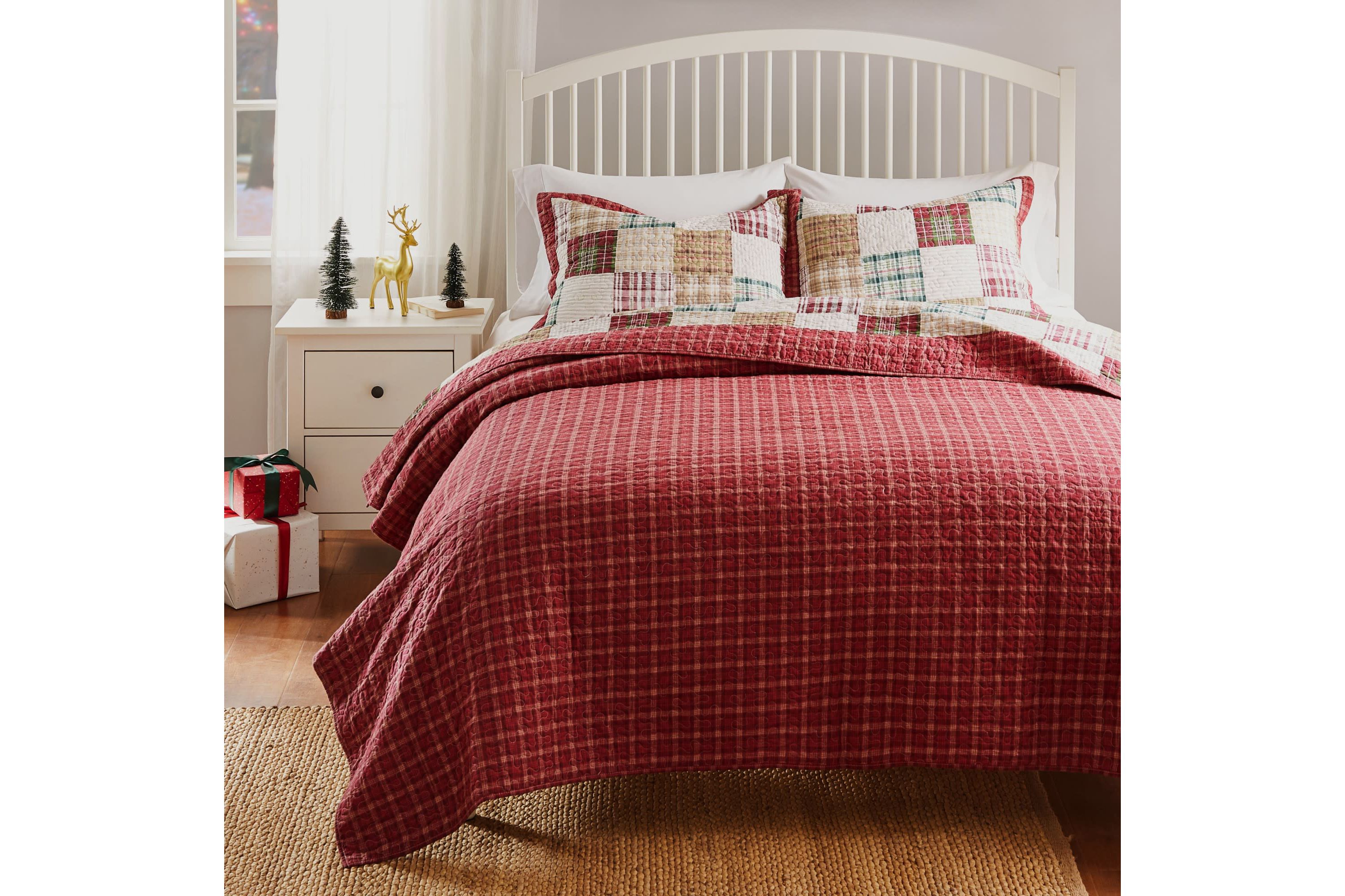 Oxford Red Quilt Set
