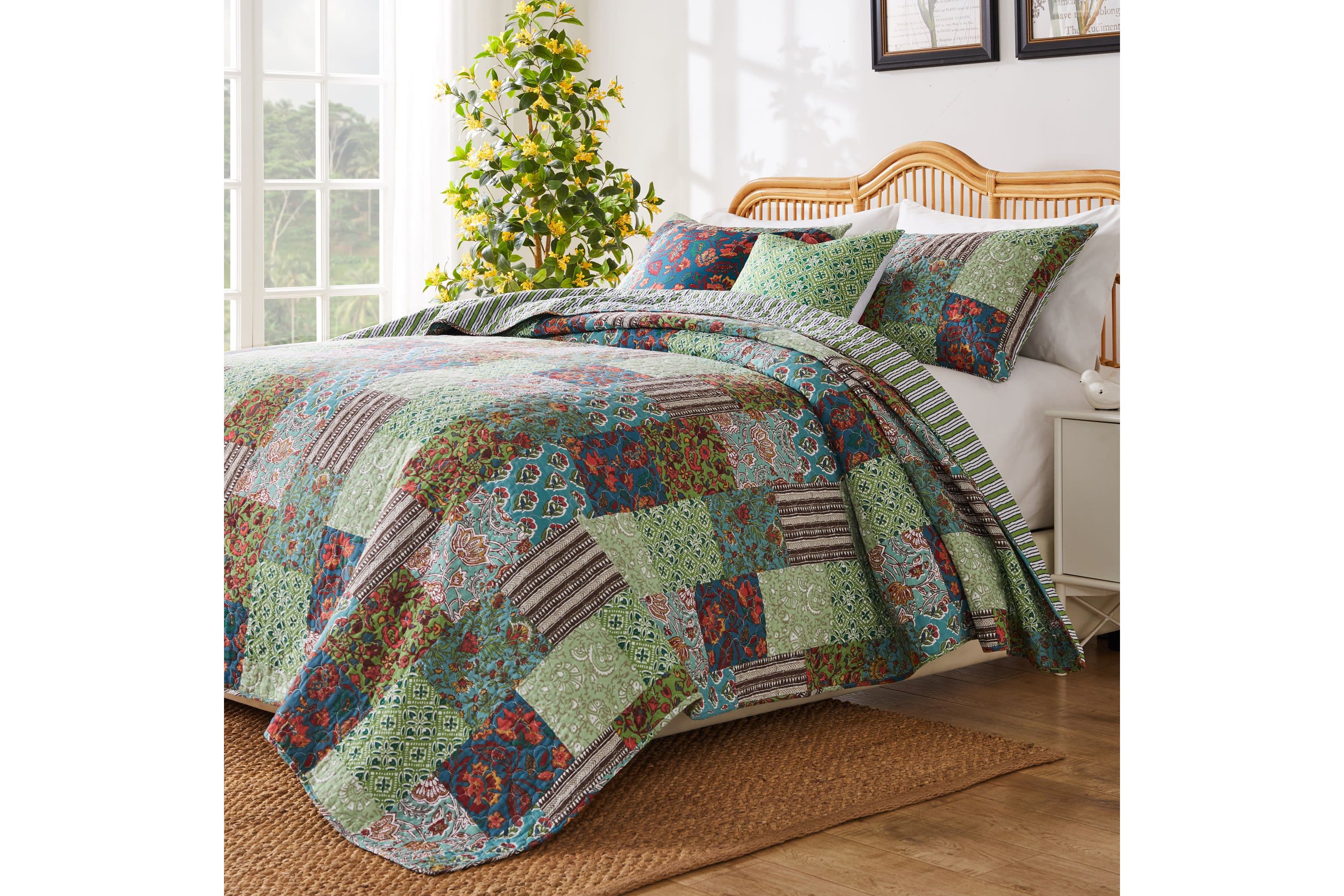 Jasmin Quilt Set
