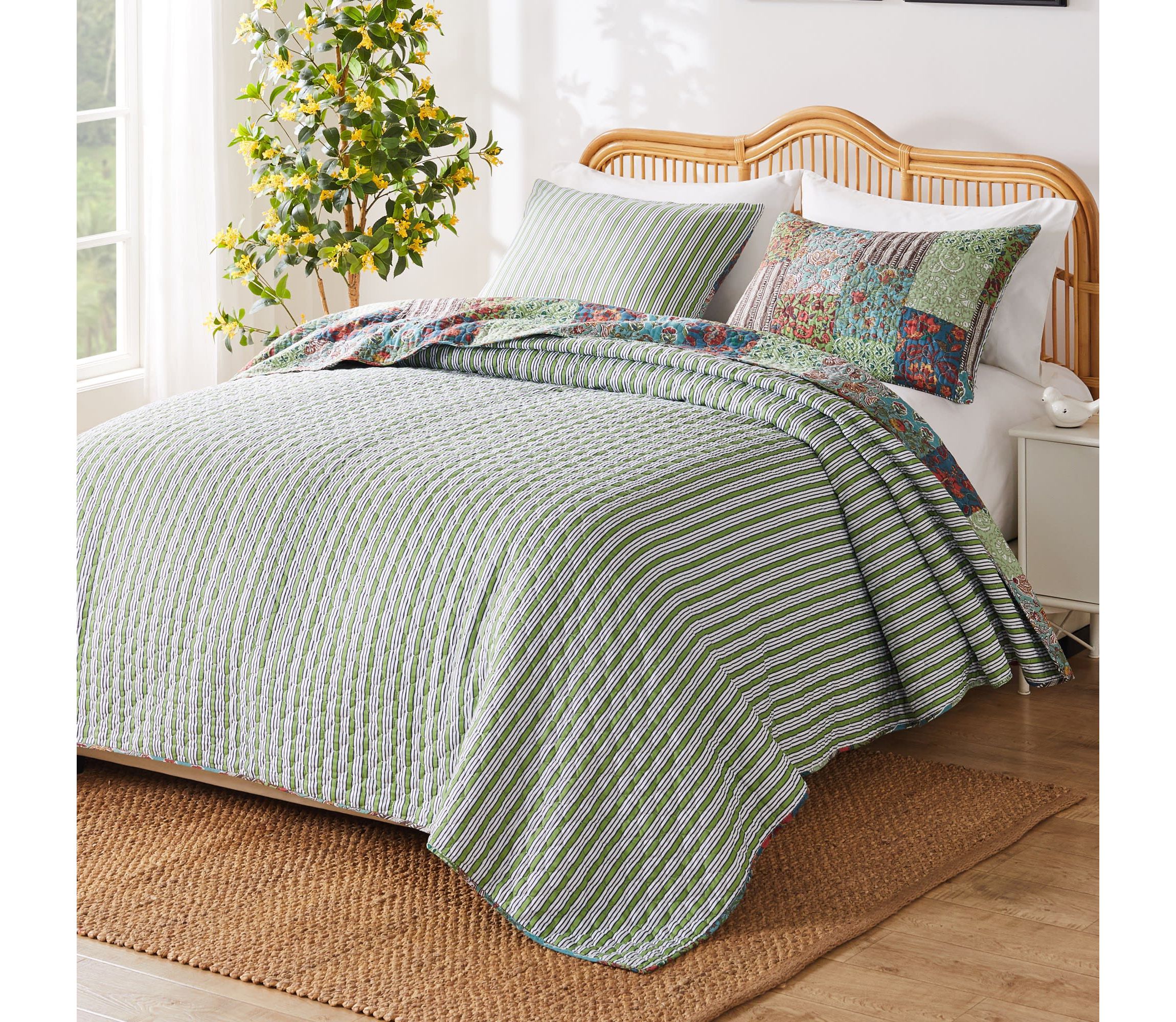 Jasmin Quilt Set