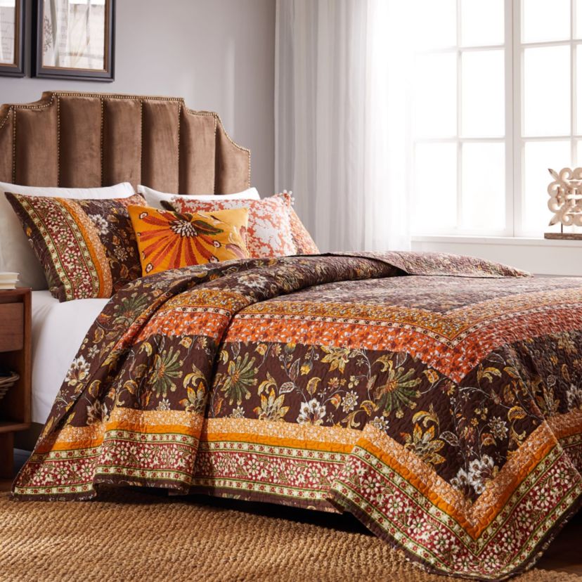 Audrey Chocolate Quilt Set