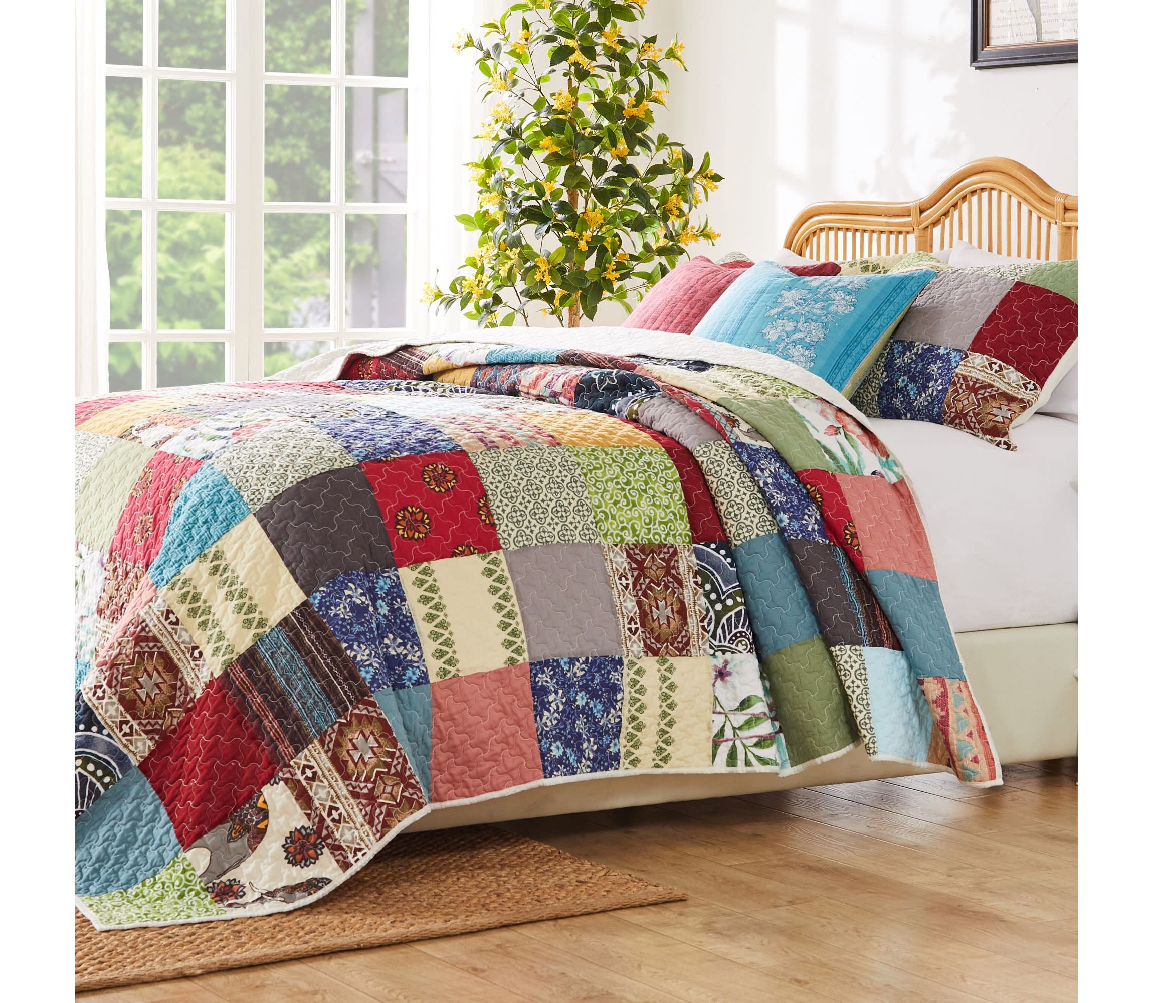 Renee Upcycle Quilt Set