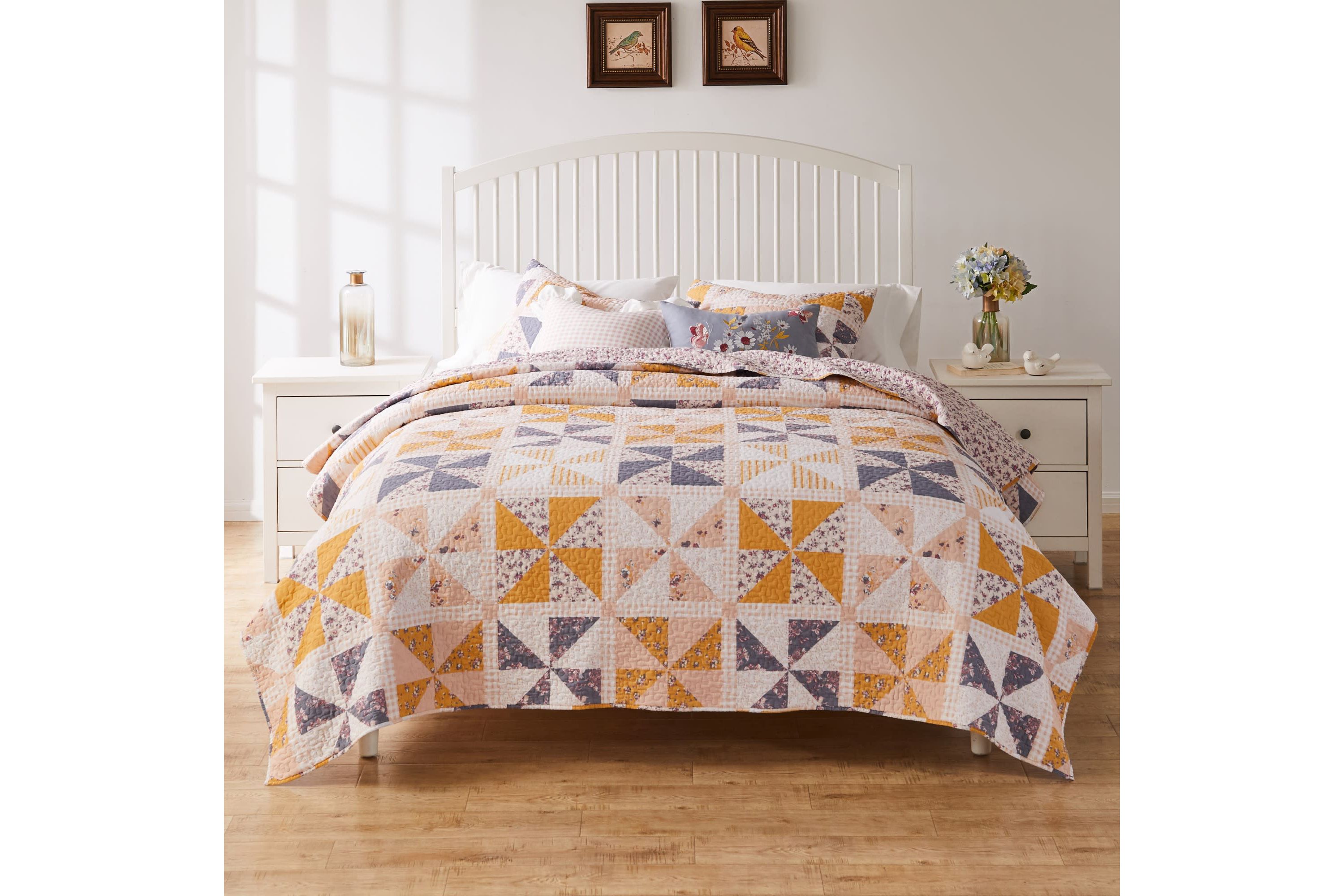 Pinwheel and Posey Quilt Set