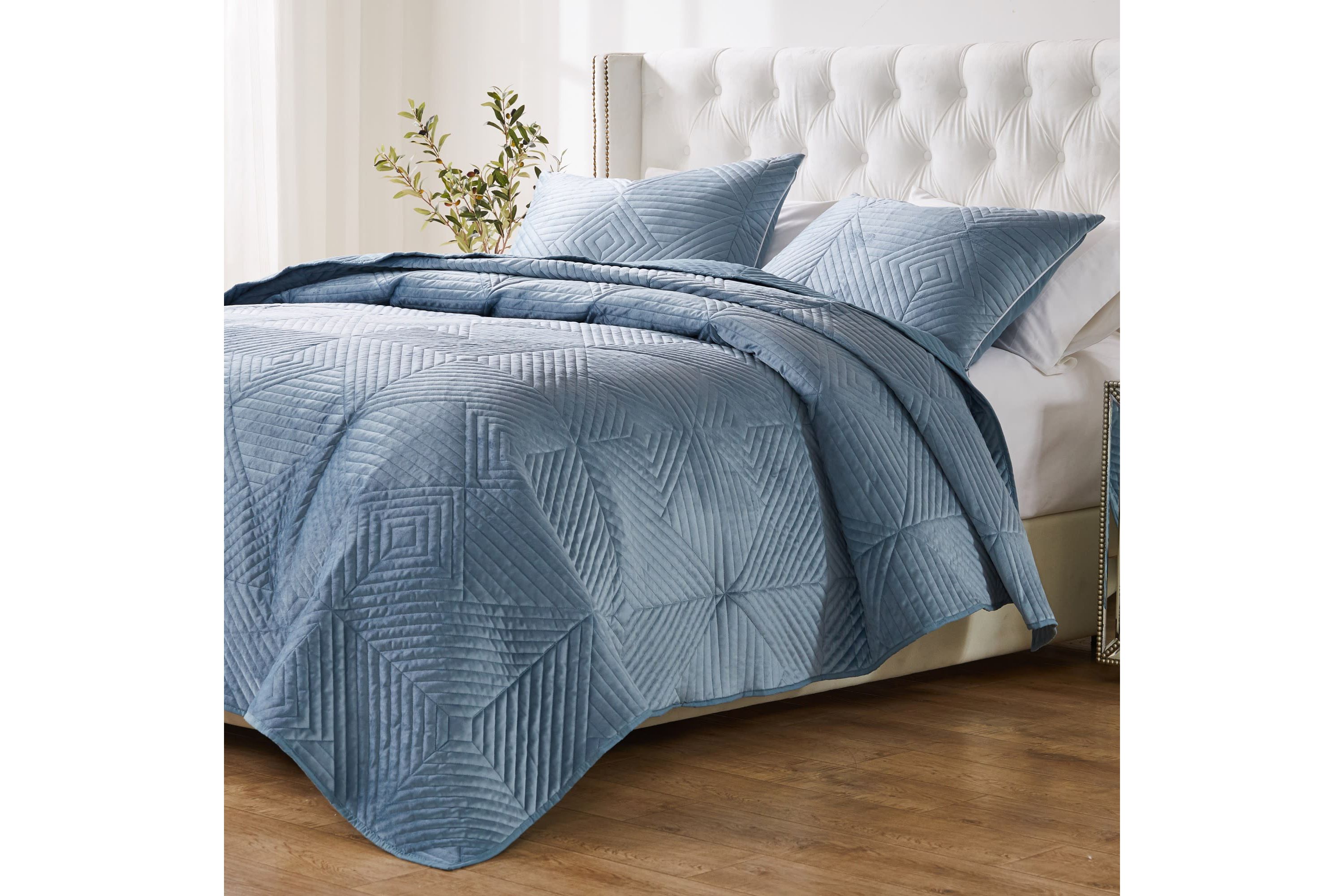 Riviera Velvet Spa Blue Throw