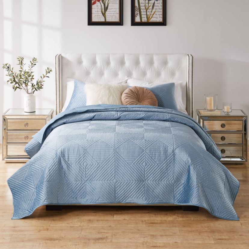 Riviera Velvet Spa Blue Throw
