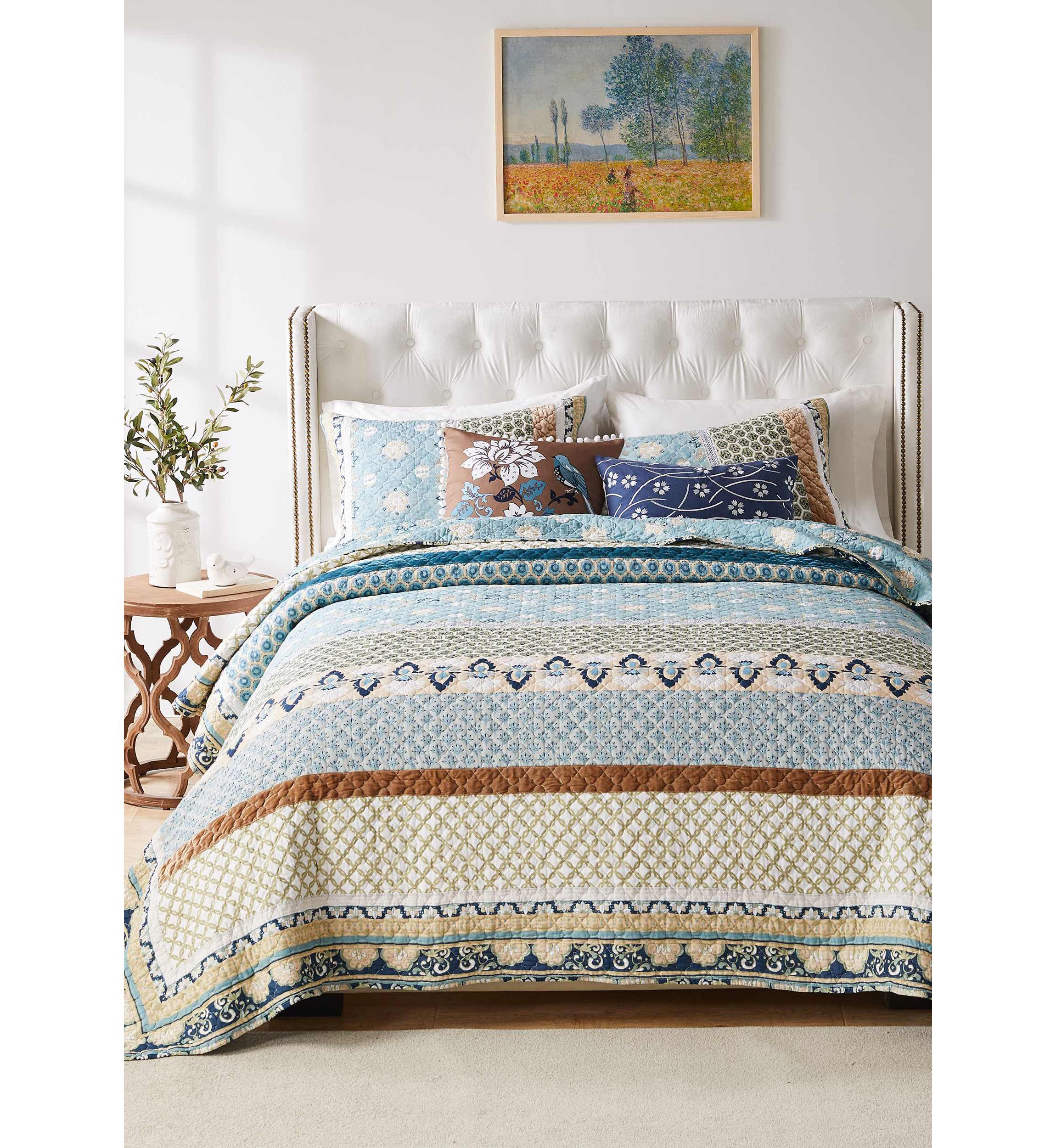 Thalia Blue Quilt Set
