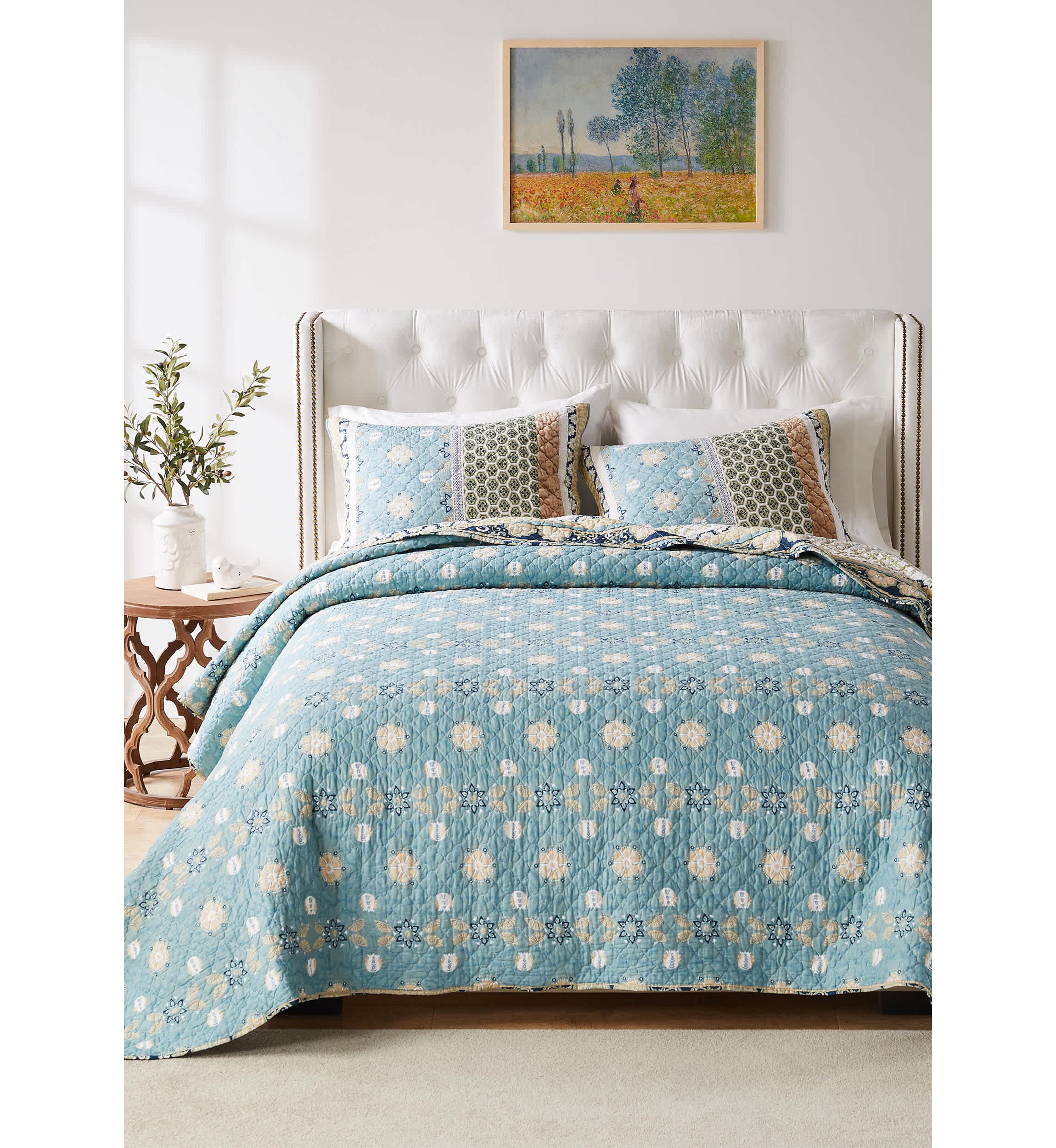 Thalia Blue Quilt Set