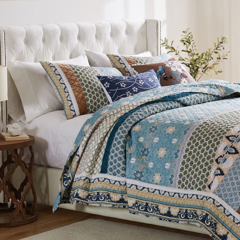 Thalia Blue Quilt Set